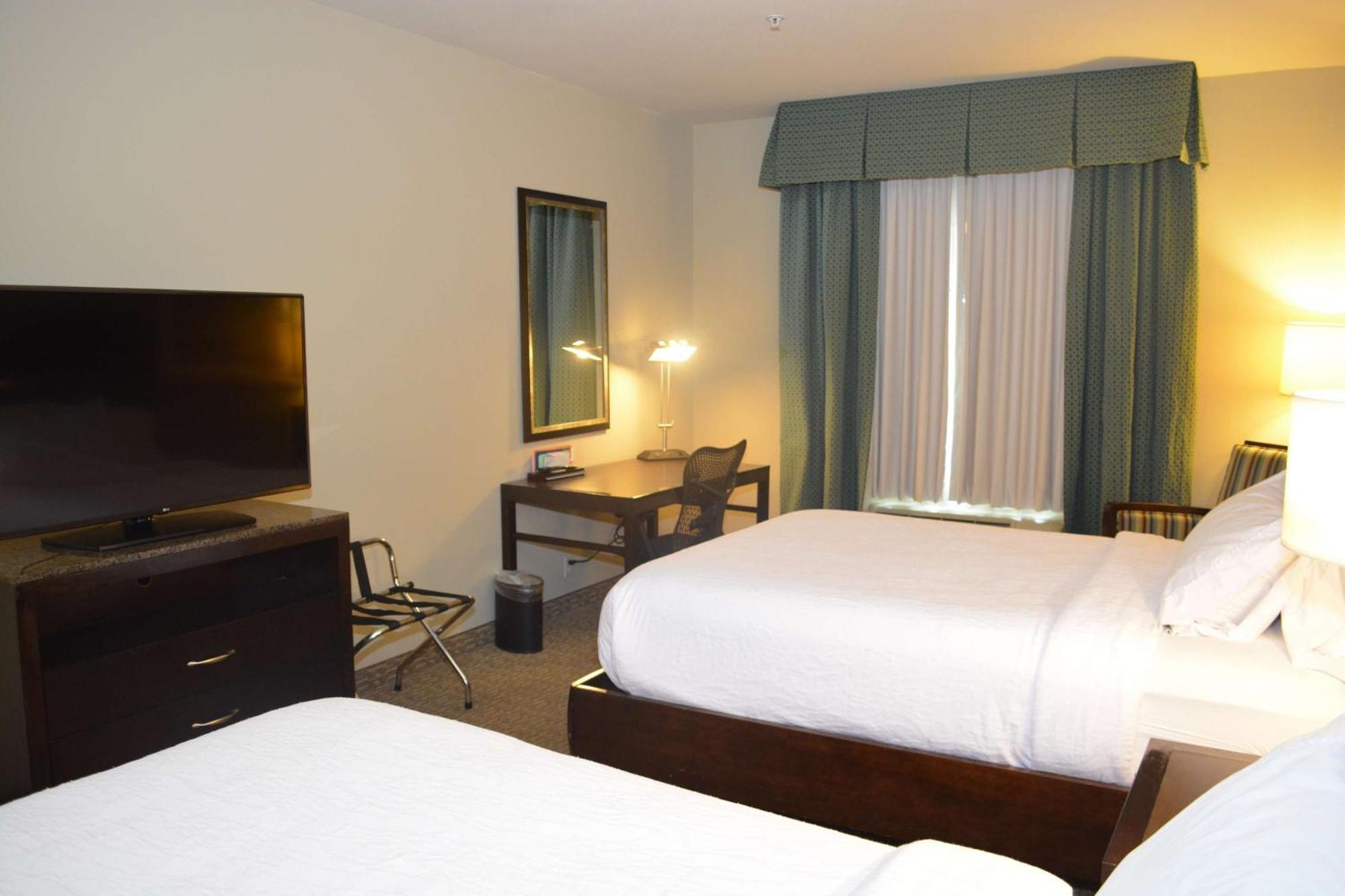 Queen Room Two Queen Beds