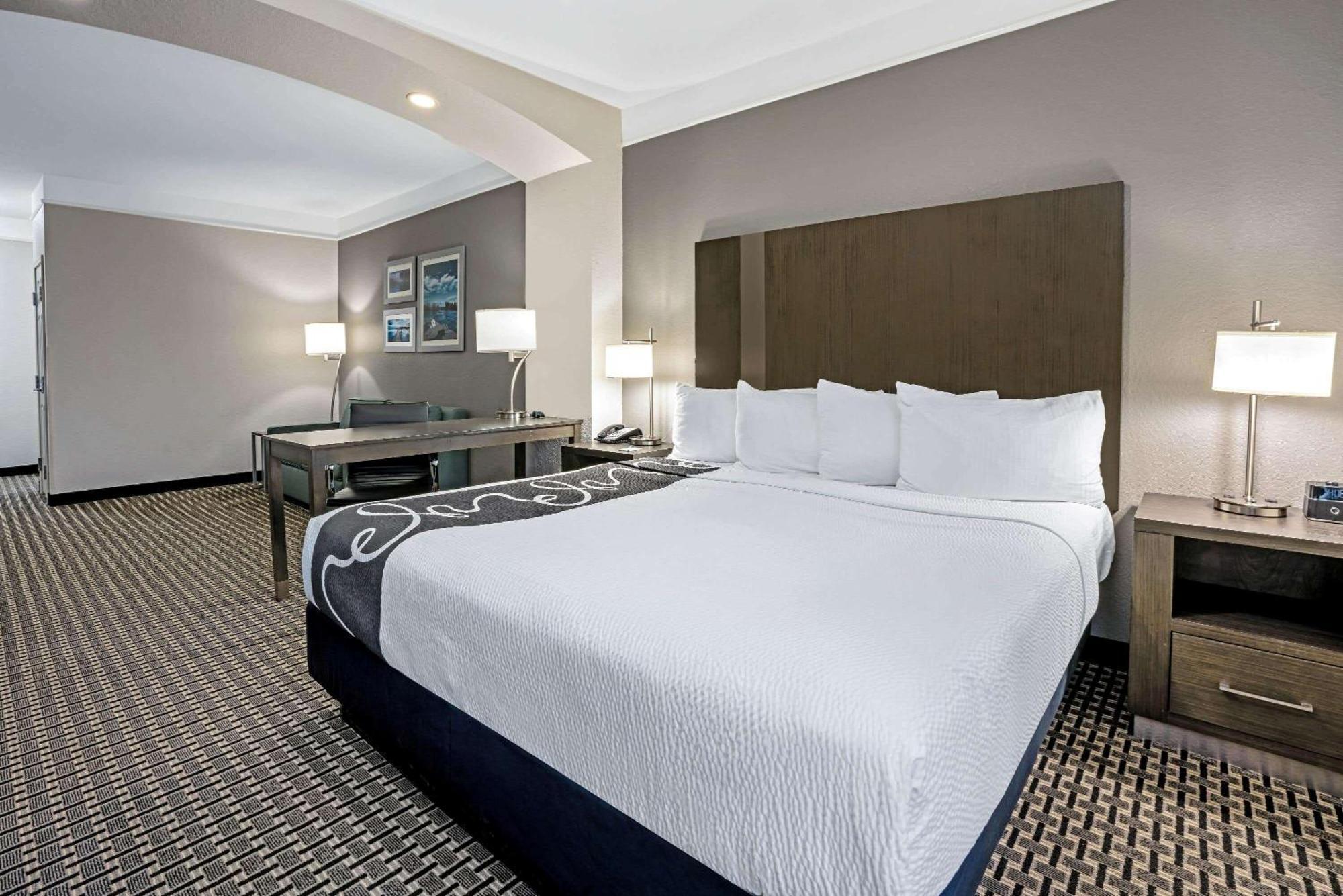 Executive King Room