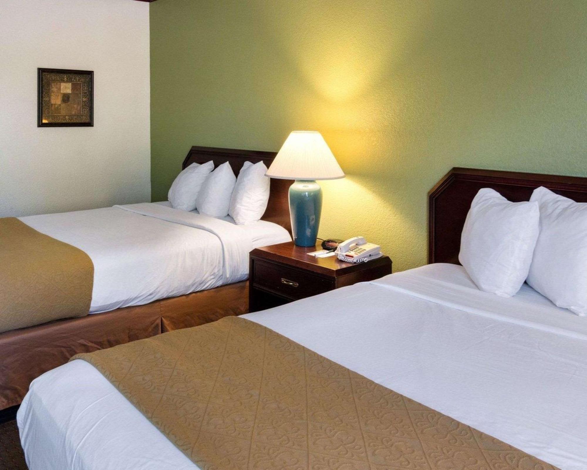 Double Room Two Double Beds Non-Smoking