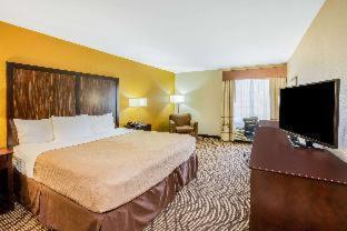 King Room Roll Shower Mobility or Hearing Accessible Non-Smoking
