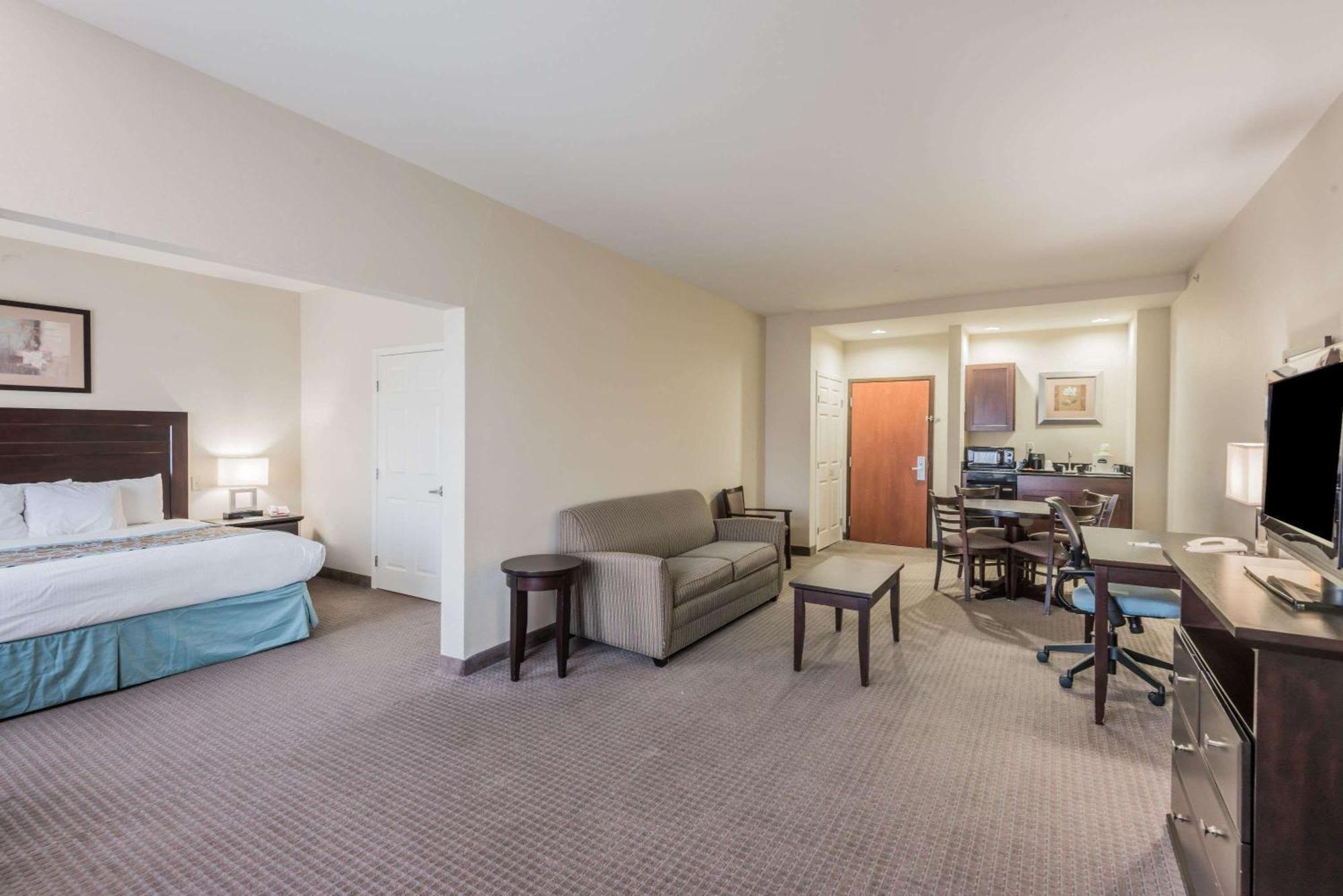 King Studio Suite Non-Smoking