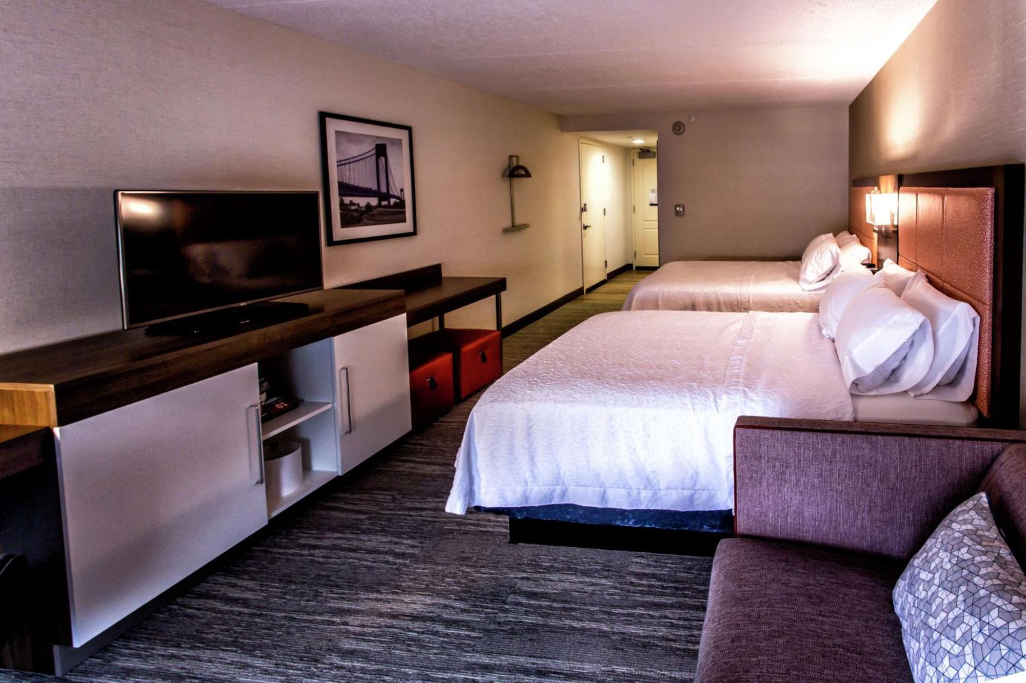 Queen Suite with Two Queen Beds and Sofa Bed - Non-Smoking,1434884377:JPEG