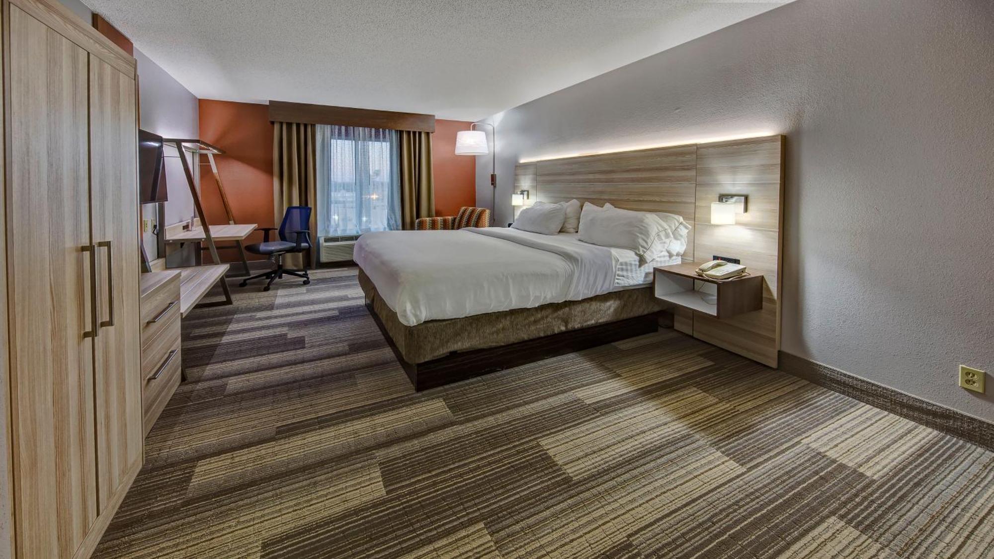 Standard King Room
