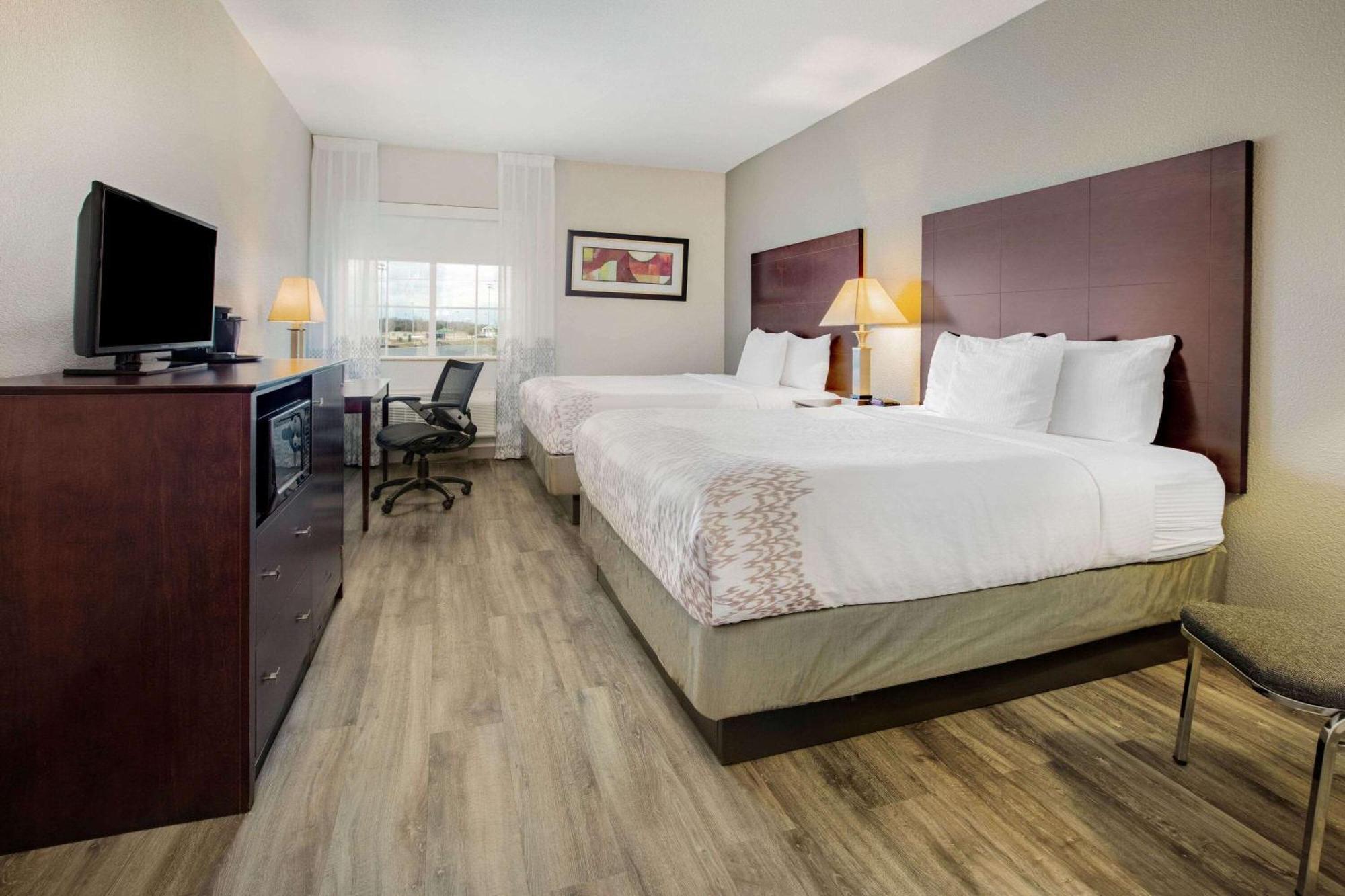 Queen Room Two Queen Beds