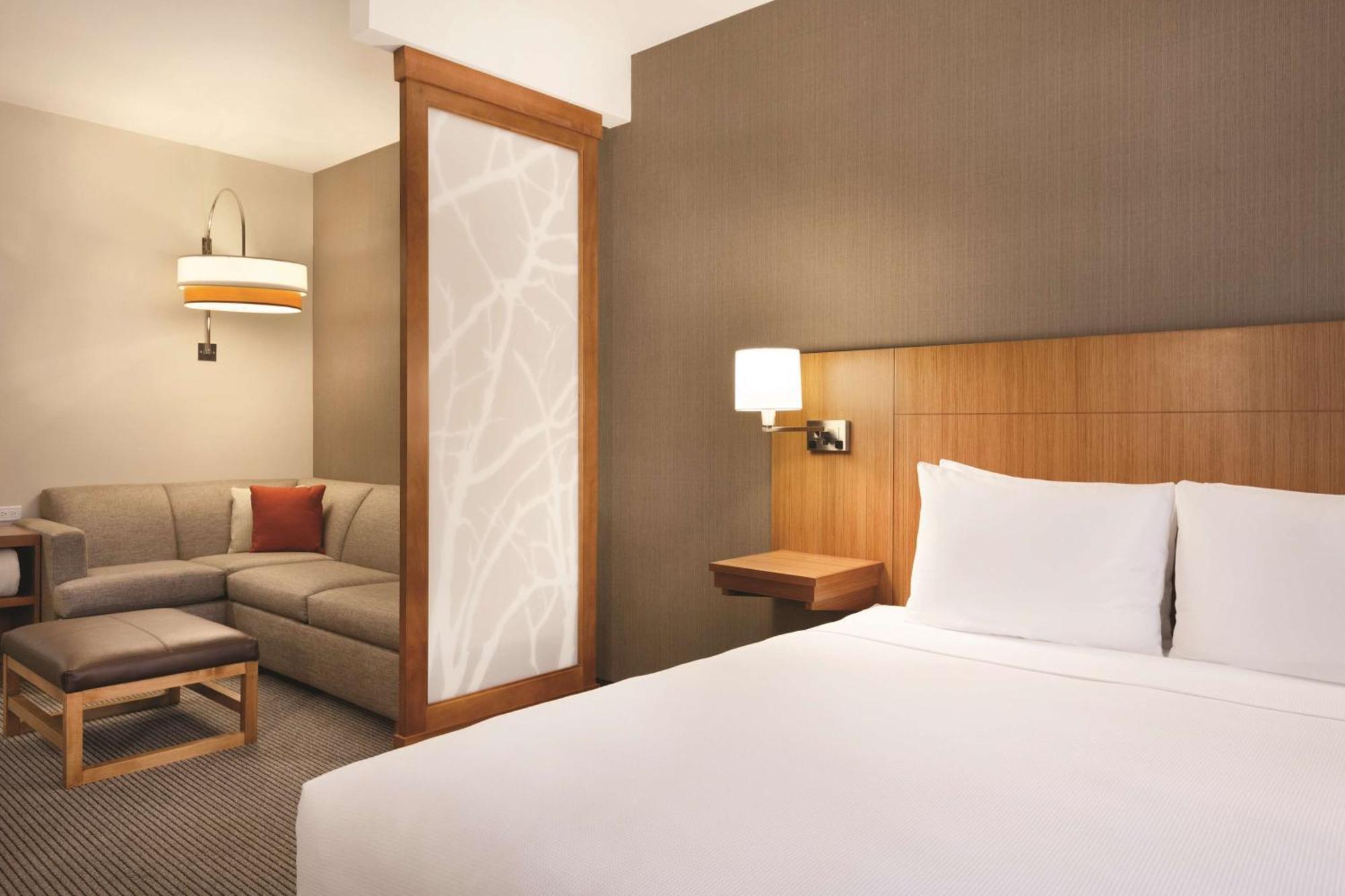 King Room with Sofa Bed - High Floor