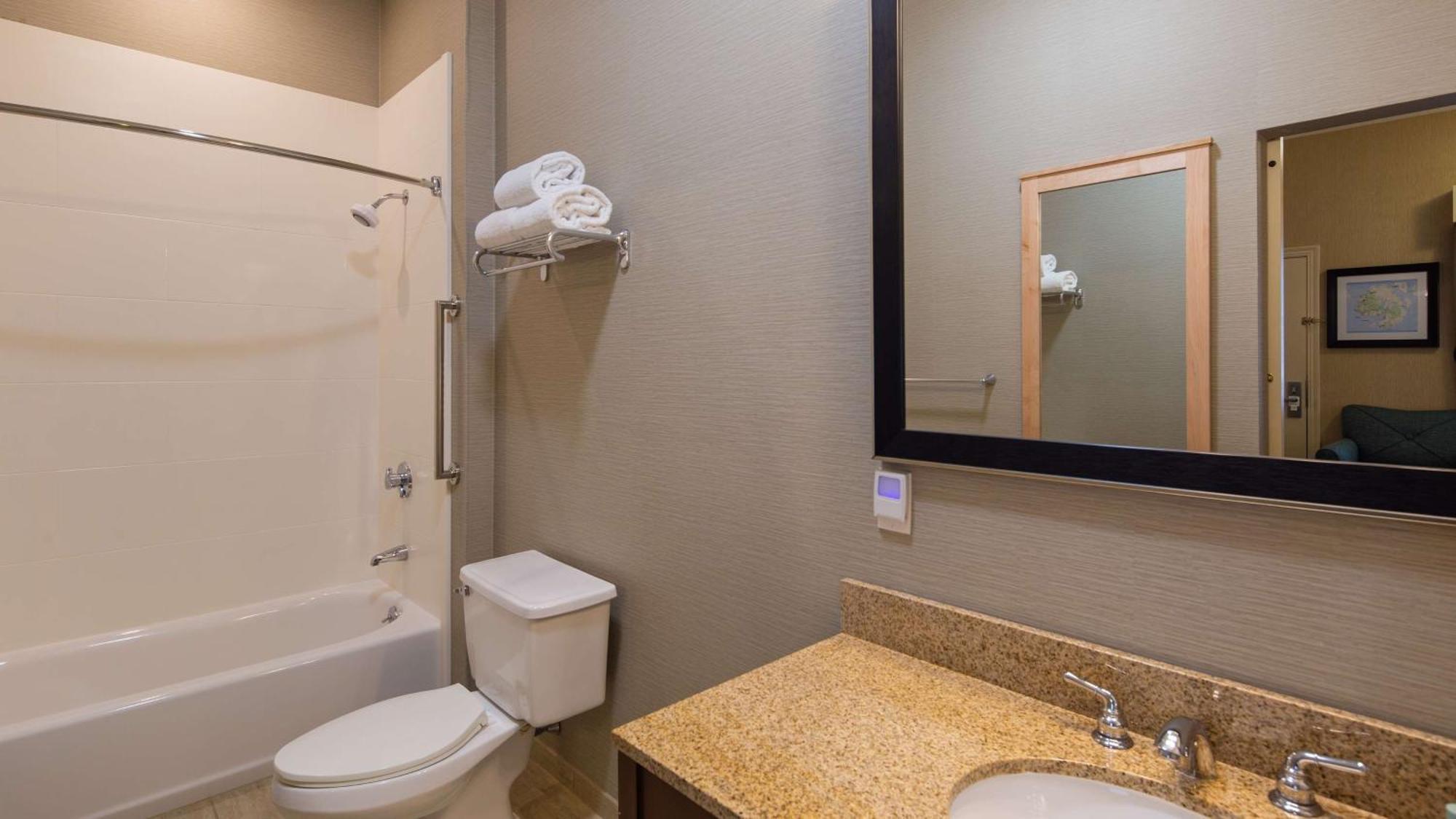 Two-Bedroom Suite - Non-Smoking