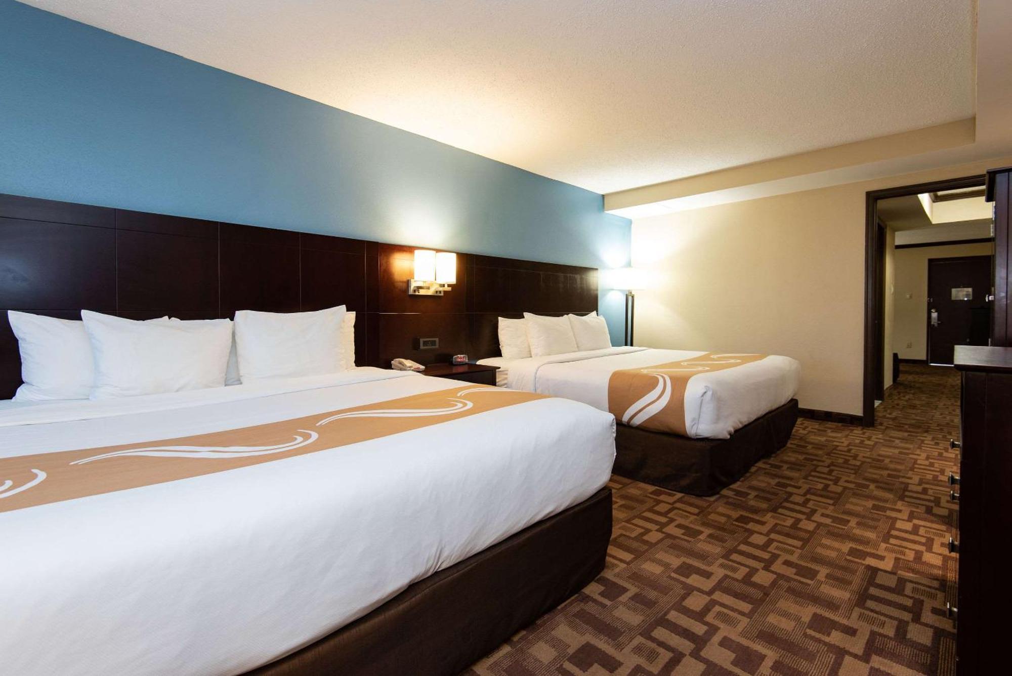 King Suite Two King Beds Non-Smoking