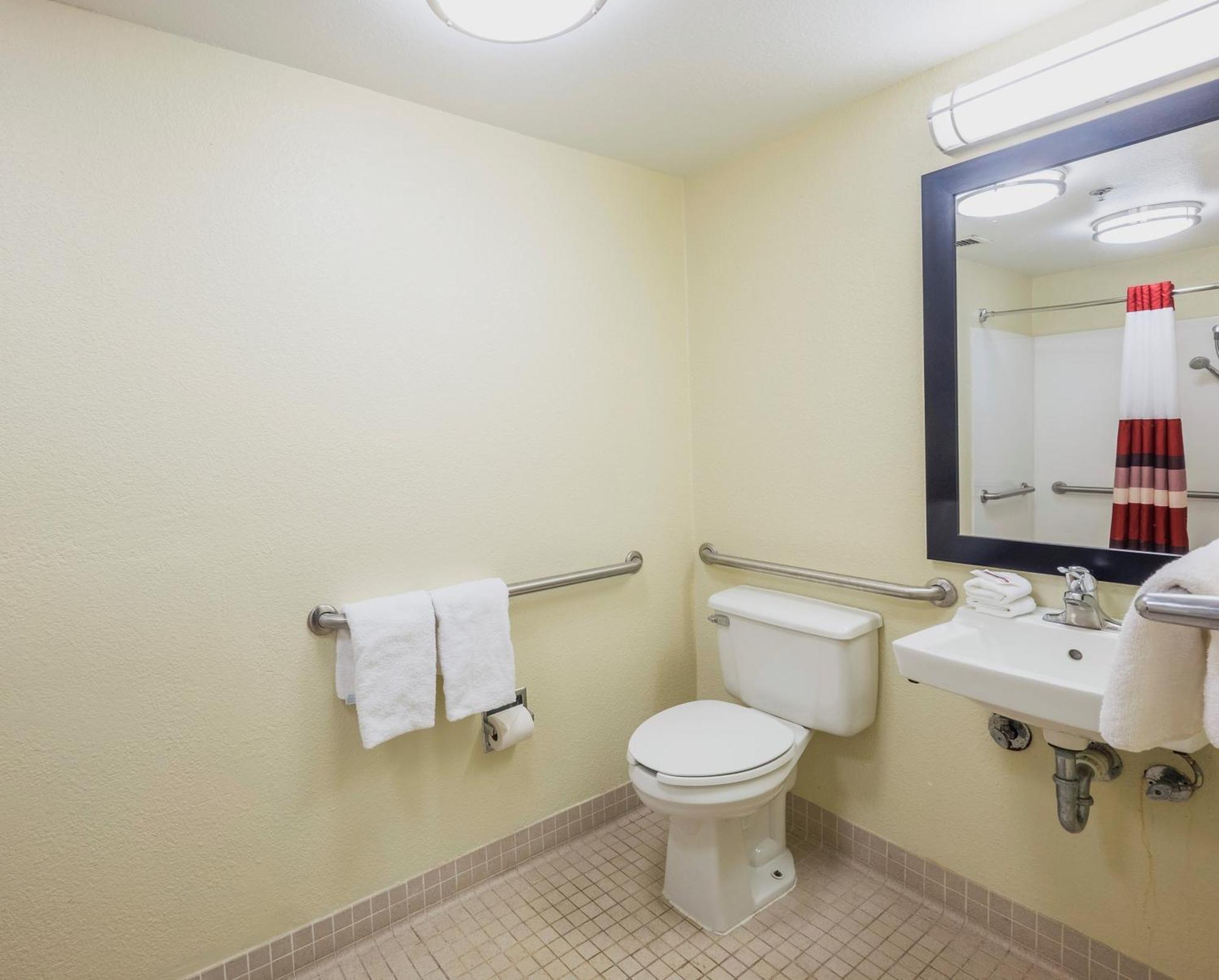 Superior King Room Disability Access Smoke