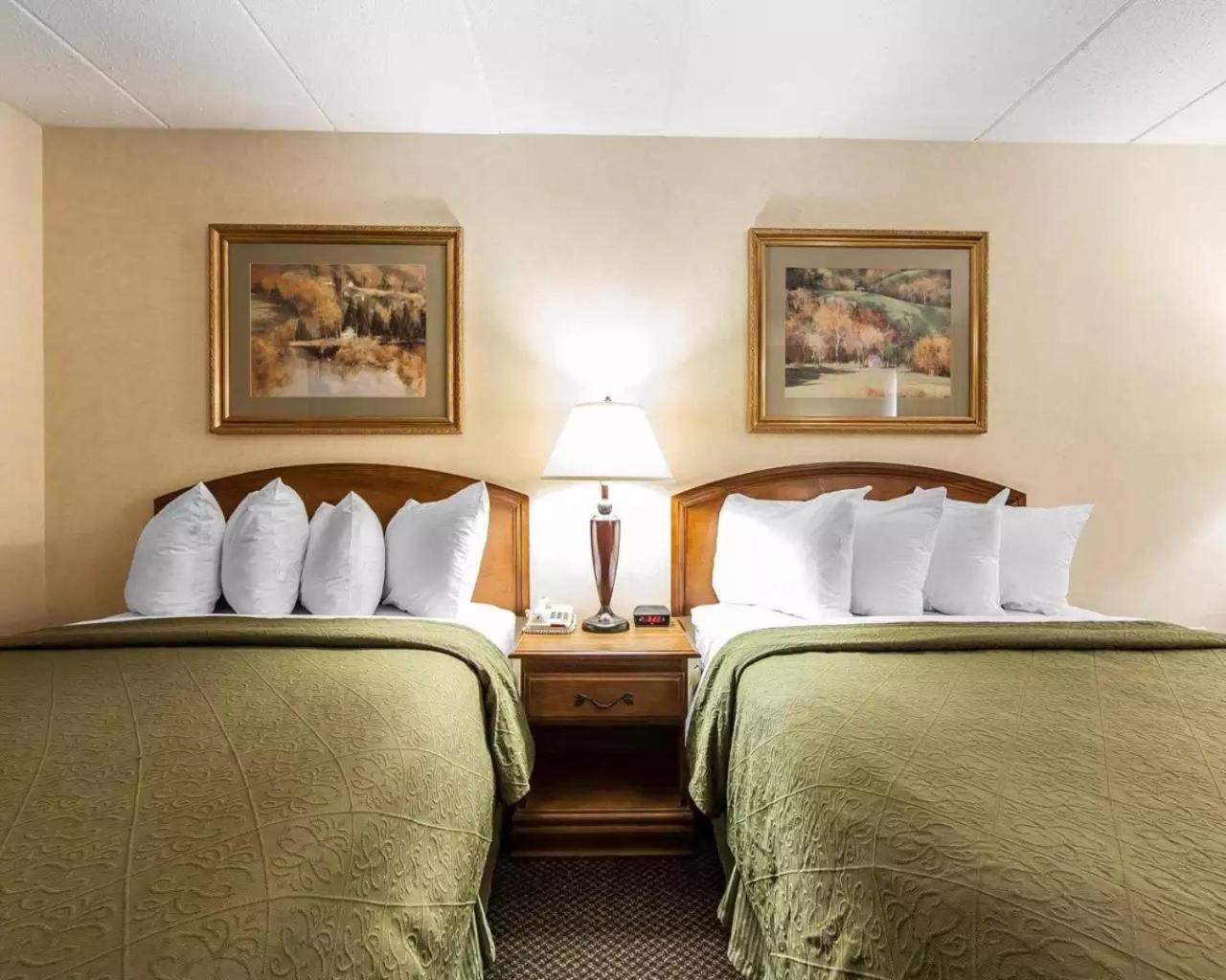 Double Room Two Double Beds Non-Smoking