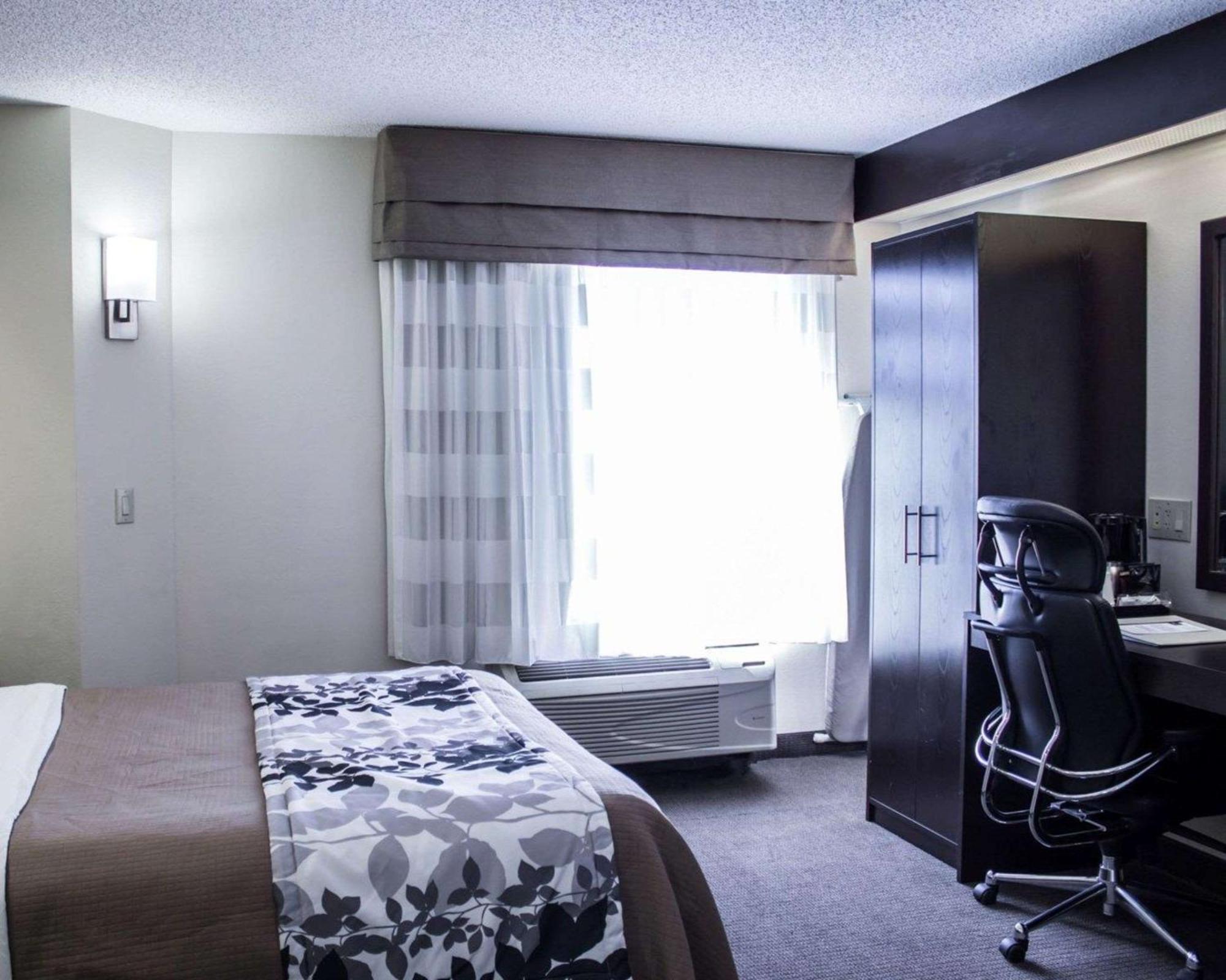 Queen Room Non-Smoking