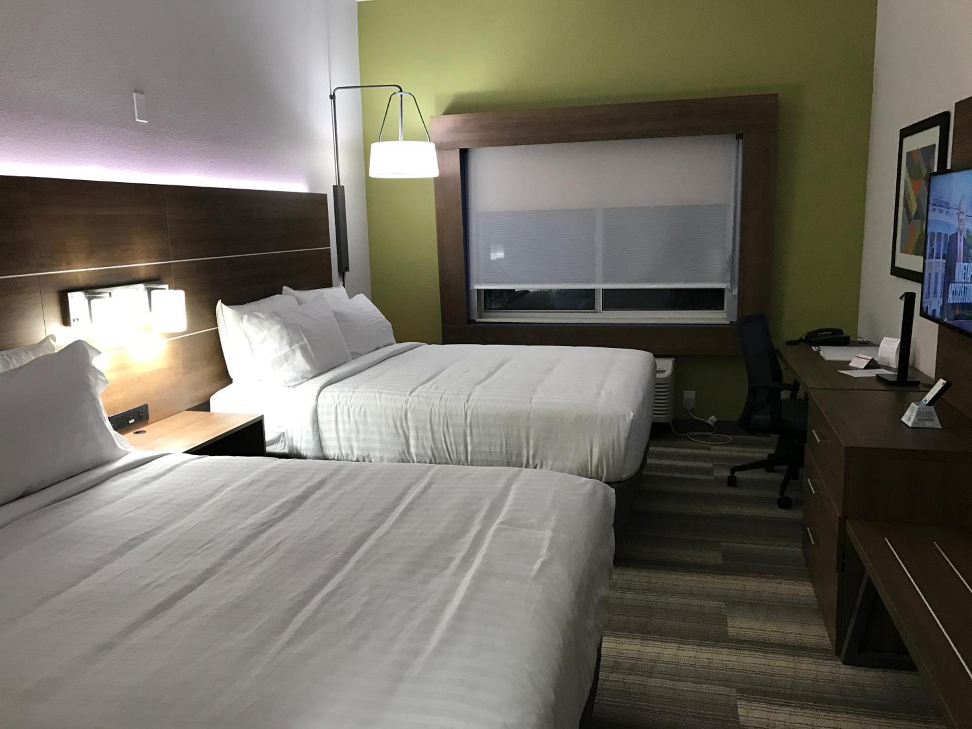 Chambre Standard avec 2 Lits Queen-Size