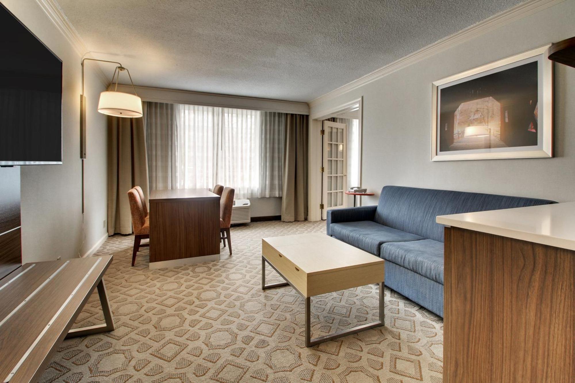 One-Bedroom Suite
