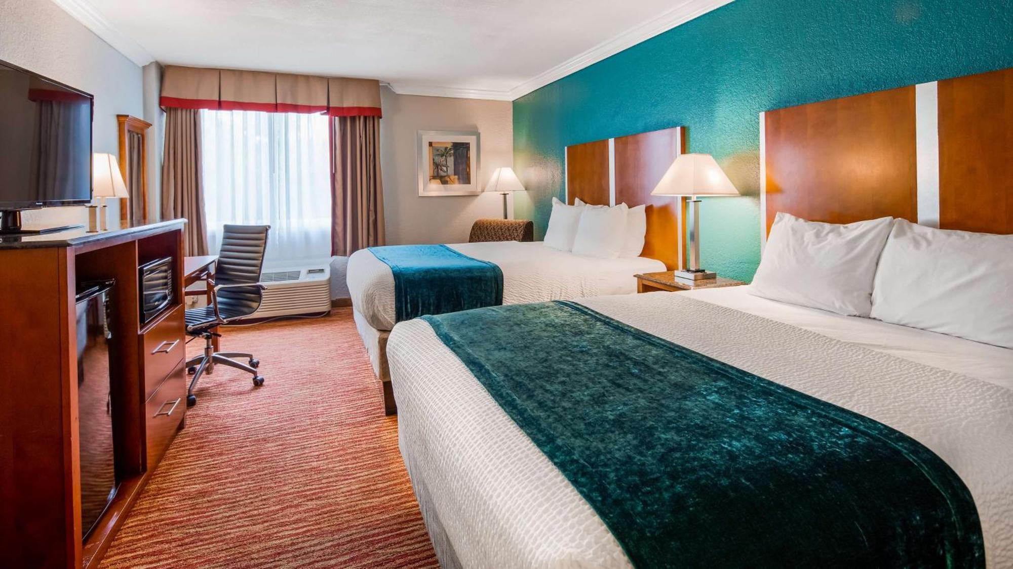 Queen Room with Two Queen Beds - Non-Smoking
