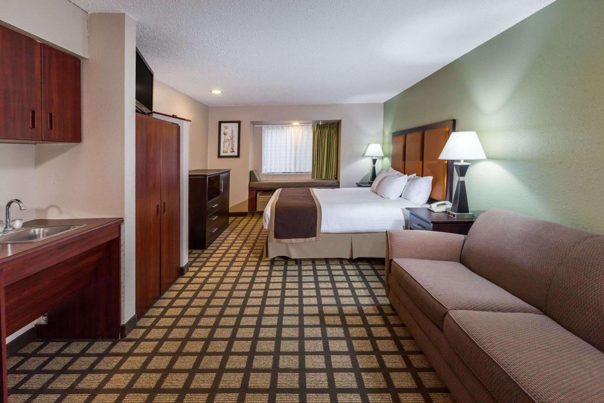 One-Room King Suite Non-Smoking