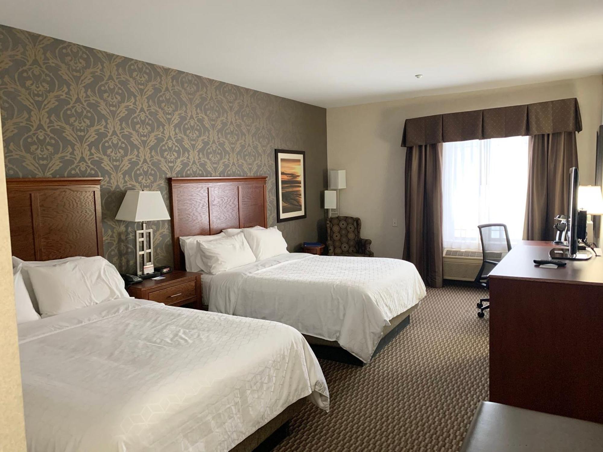 Standard Queen Room Two Queen Beds