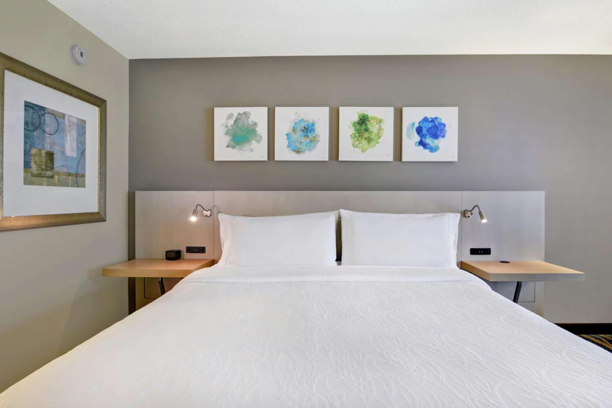 King Room,1435239427:JPEG