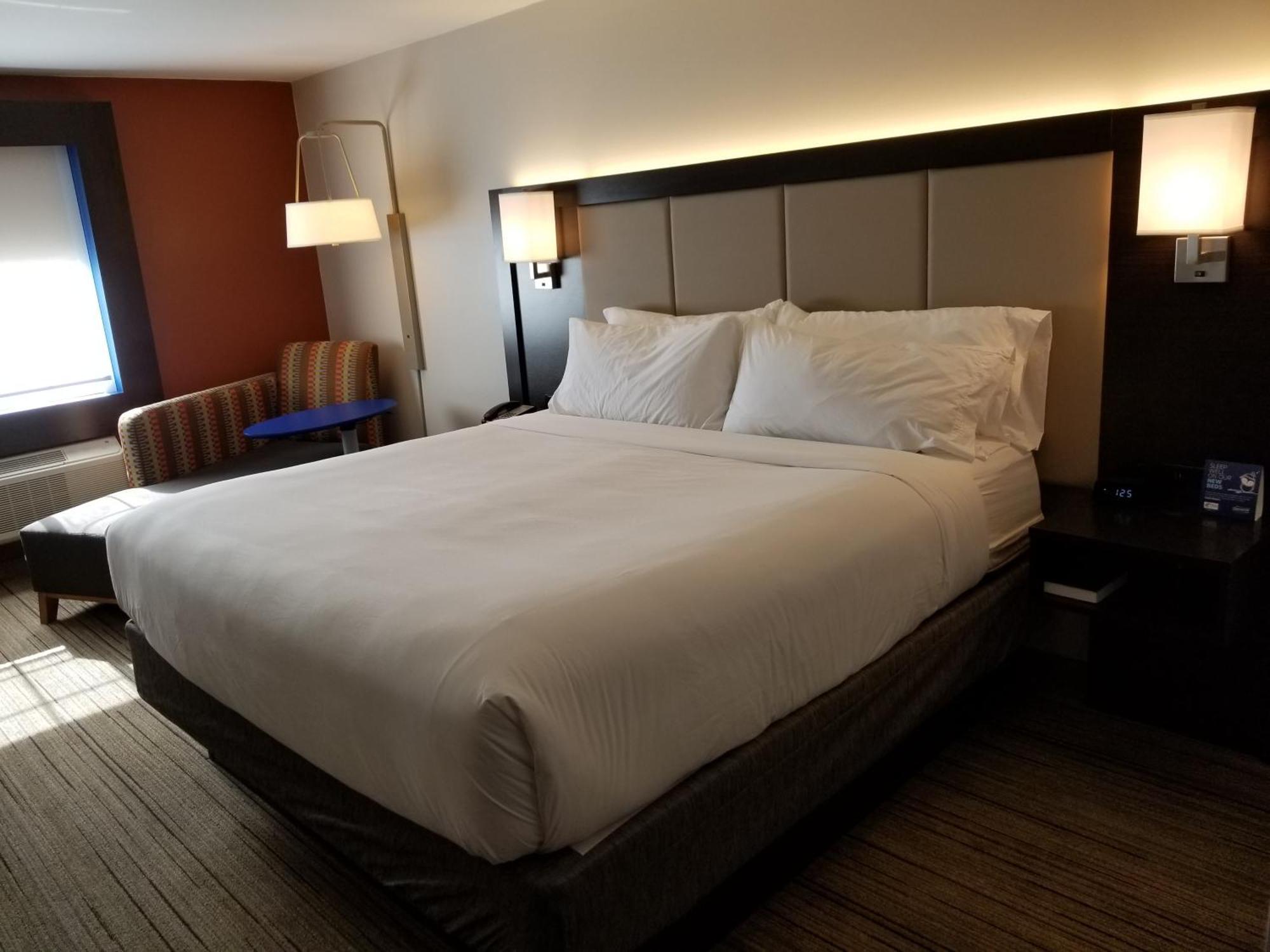 Standard King Room