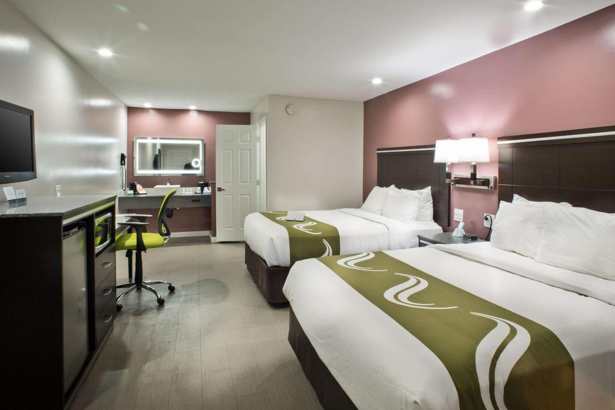 Queen Room Two Queen Beds Non-Smoking