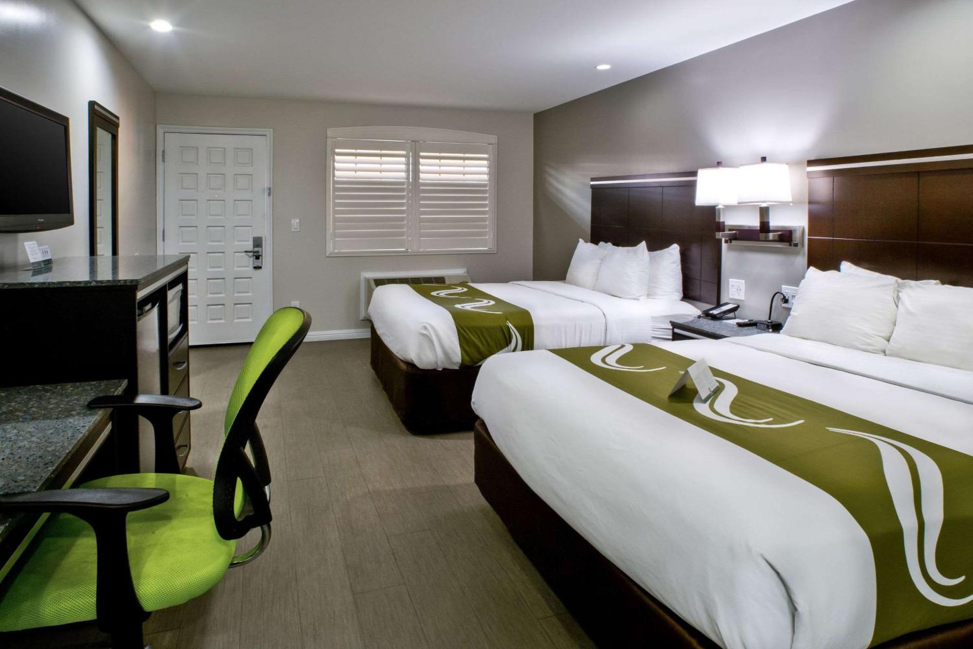 Queen Room Two Queen Beds Non-Smoking