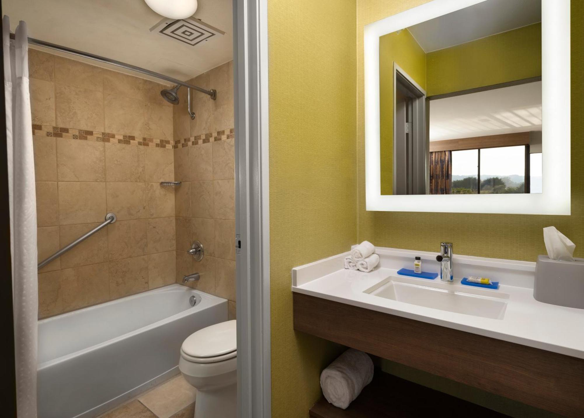 Standard Double Room with Two Double Beds