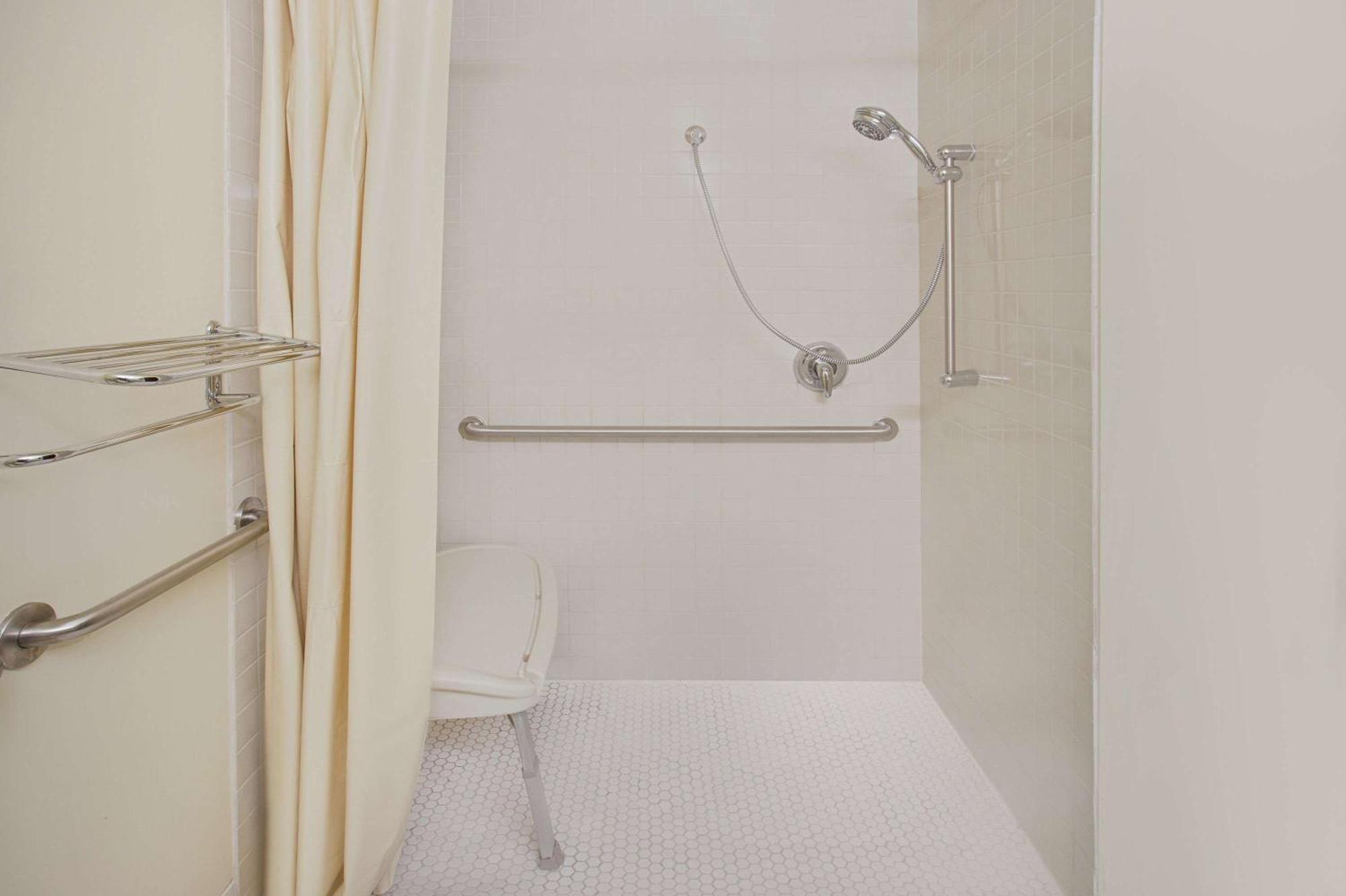 Queen Studio Suite Mobility Accessible or Non-Smoking