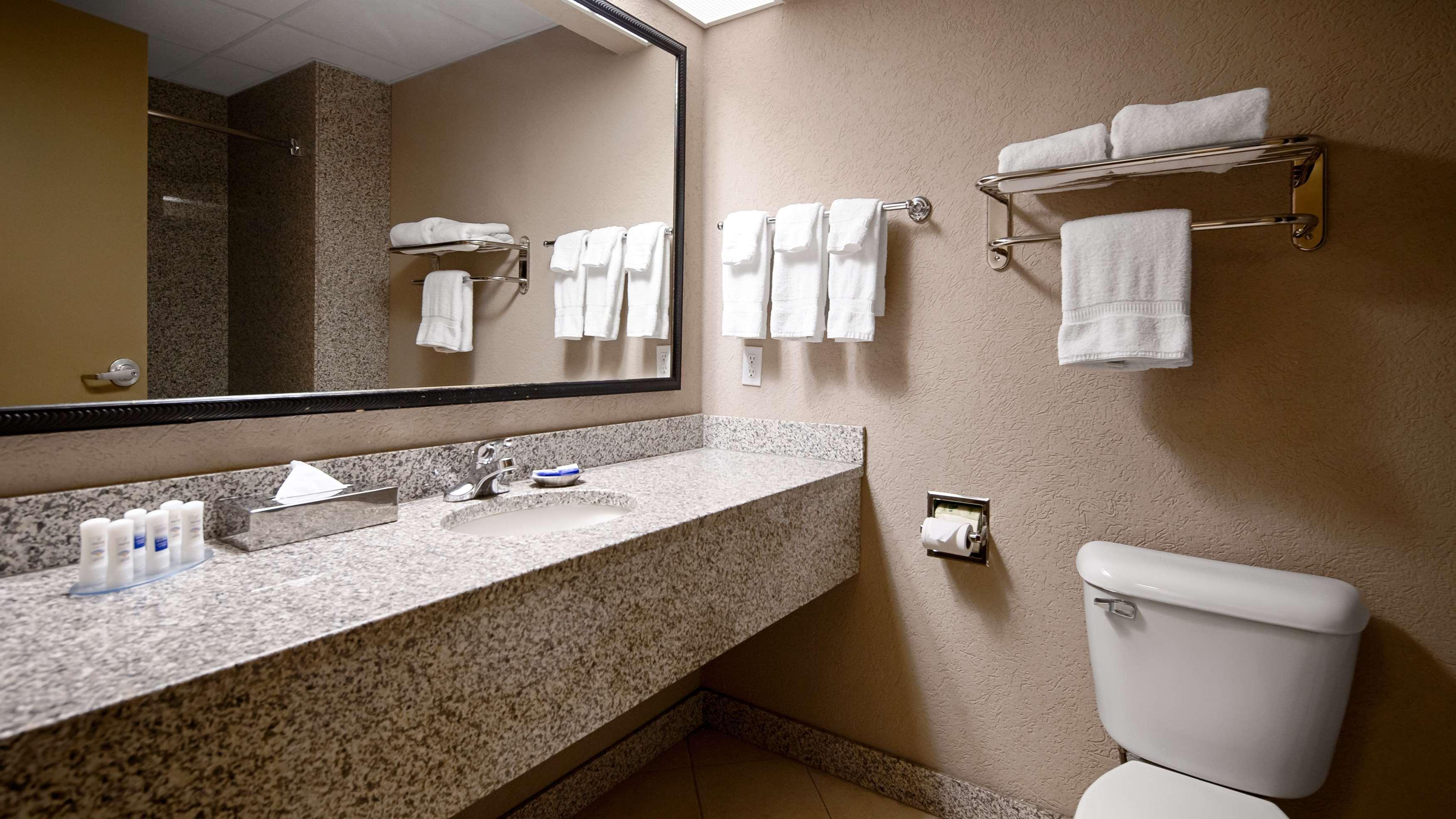 Two-Room Suite with Three Double Beds - Non-Smoking