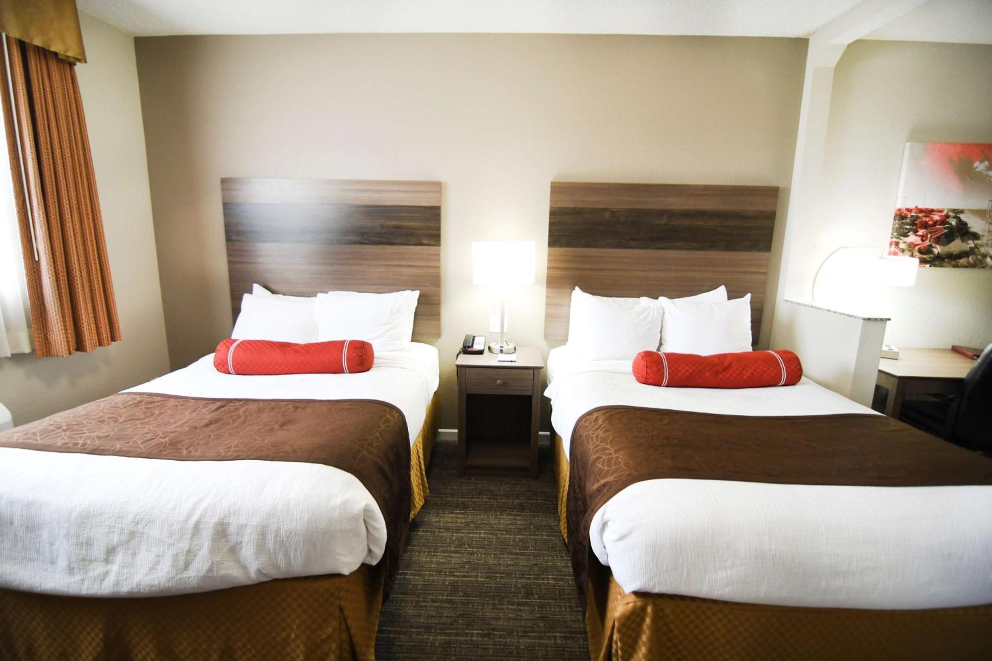 Double Suite Two Double Beds Non-Smoking