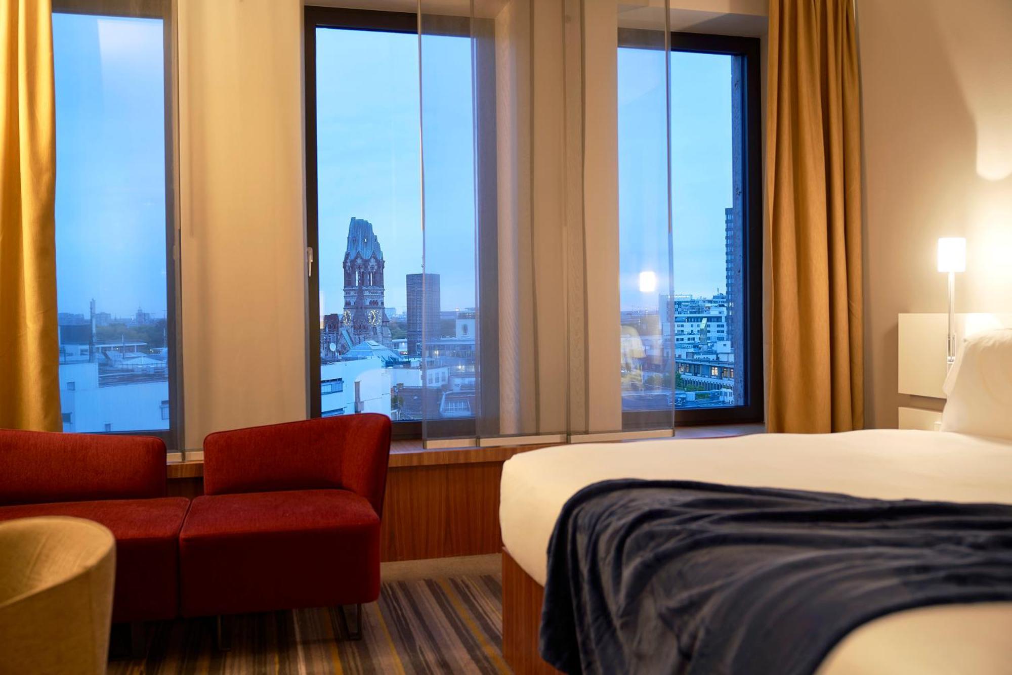 Superior Room Kingsize Bed