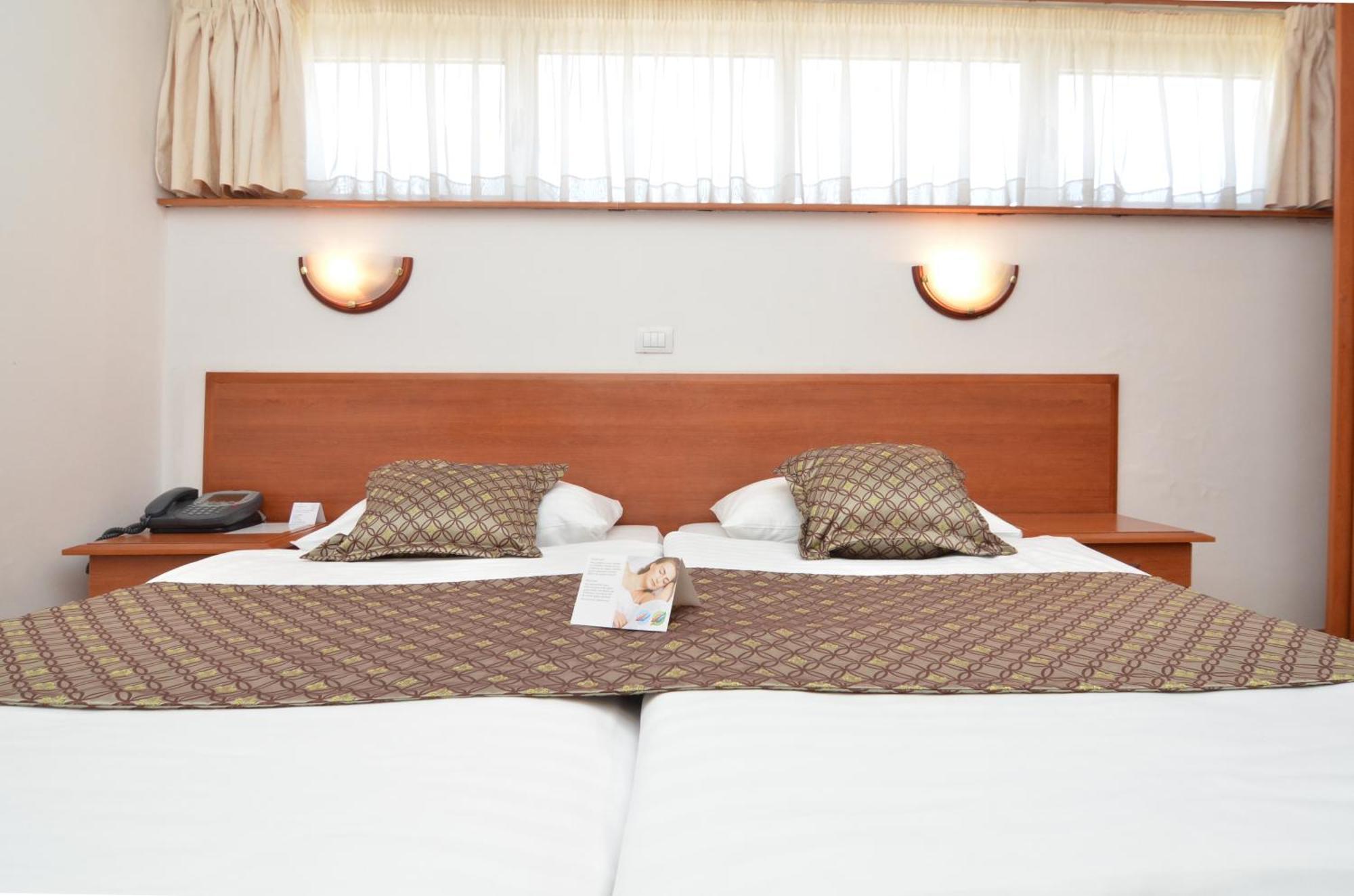 Comfort Twin Room