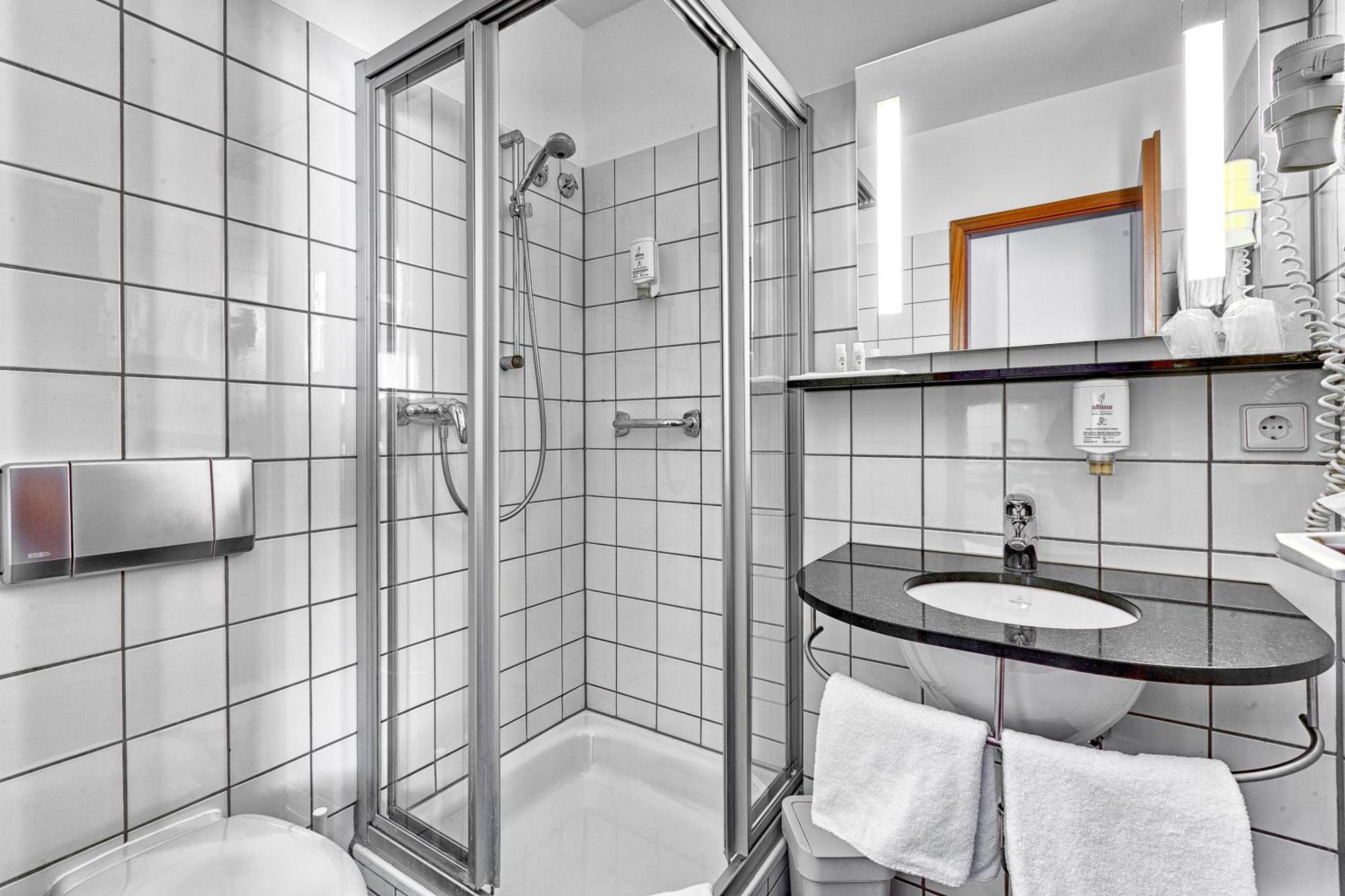 Double Room,1698847047:JPEG