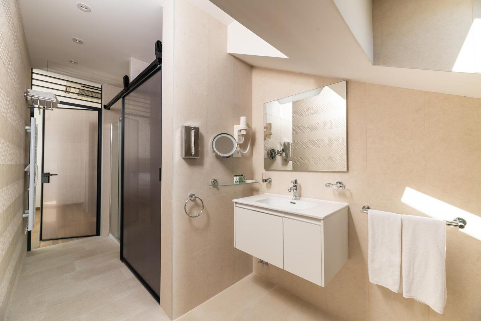 Junior Suite City View Loft