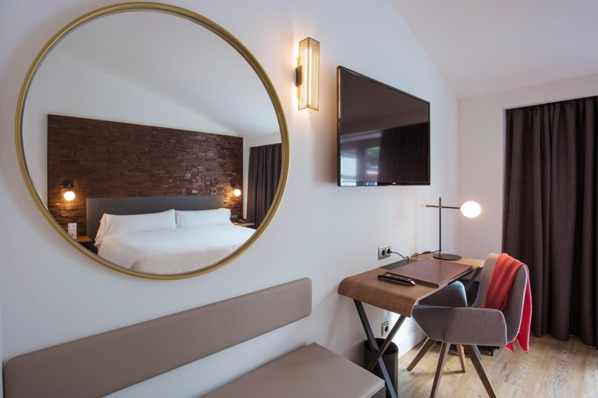 Deluxe Double or Twin Room Balcony