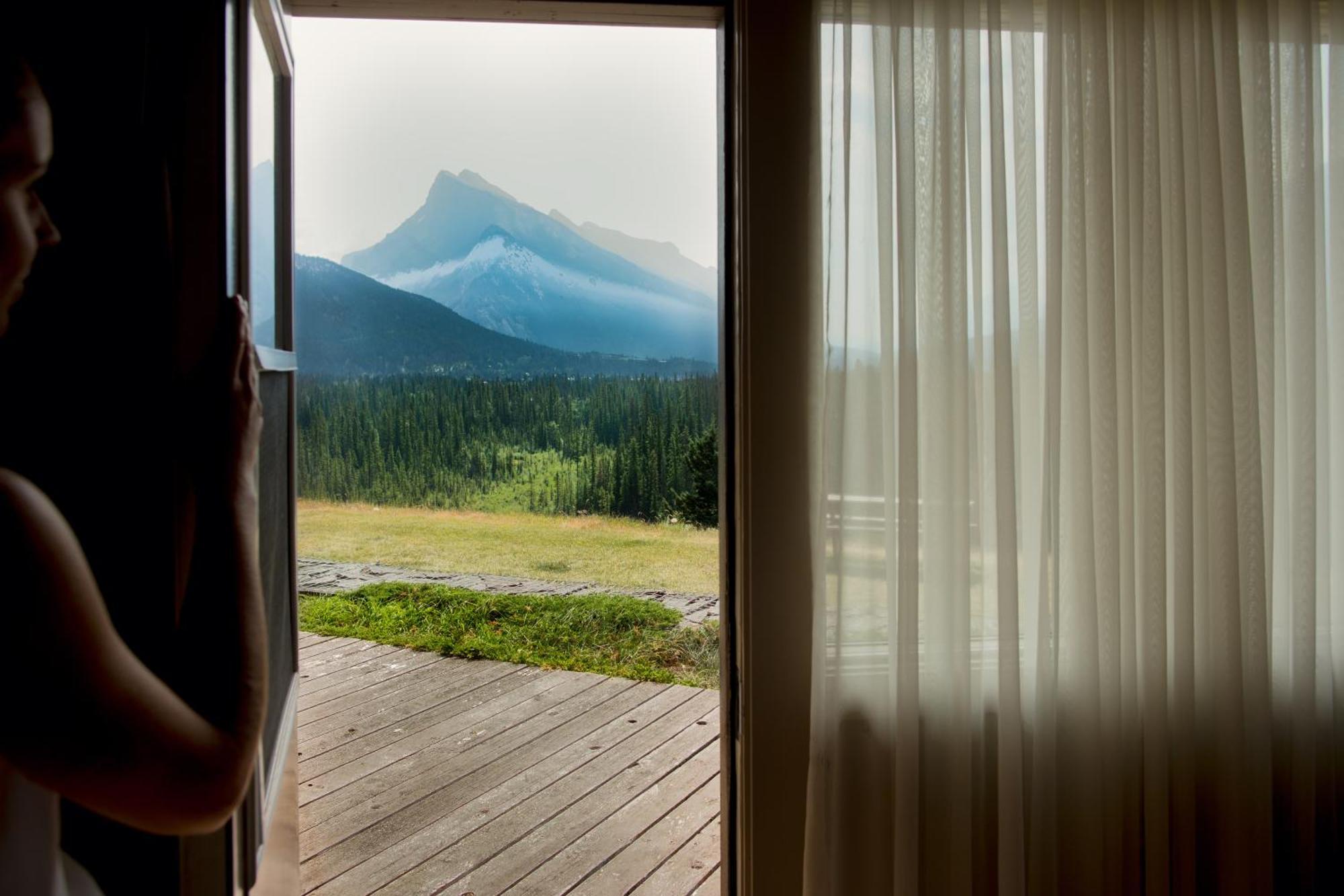 Deluxe Room Two Double Beds Mountain View