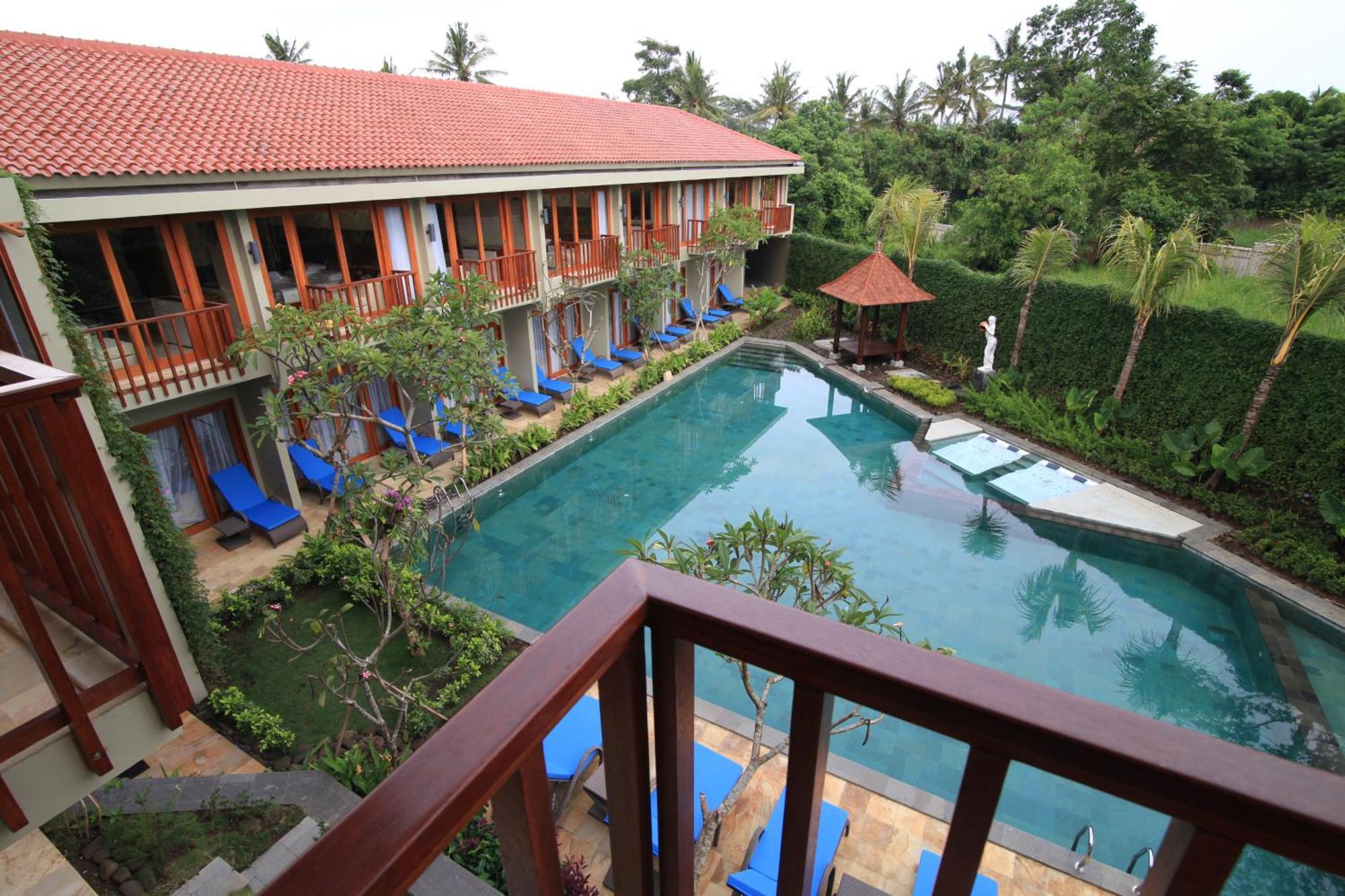 King Room Pool View
