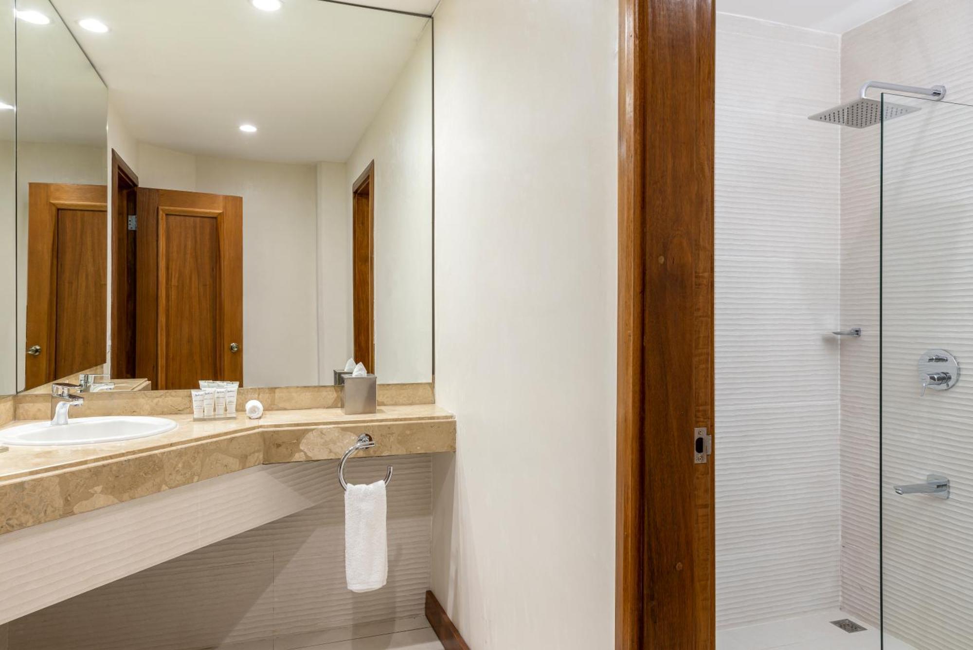 King Studio Suite