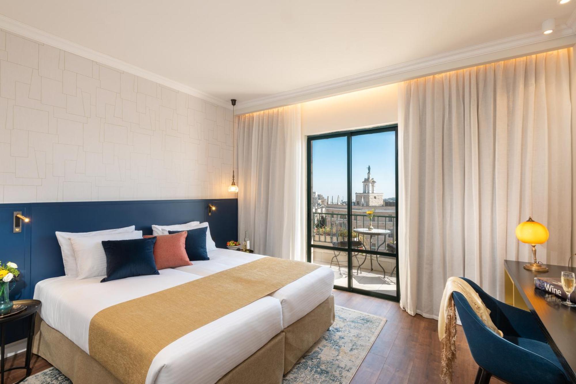 Deluxe Twin Room Balcony