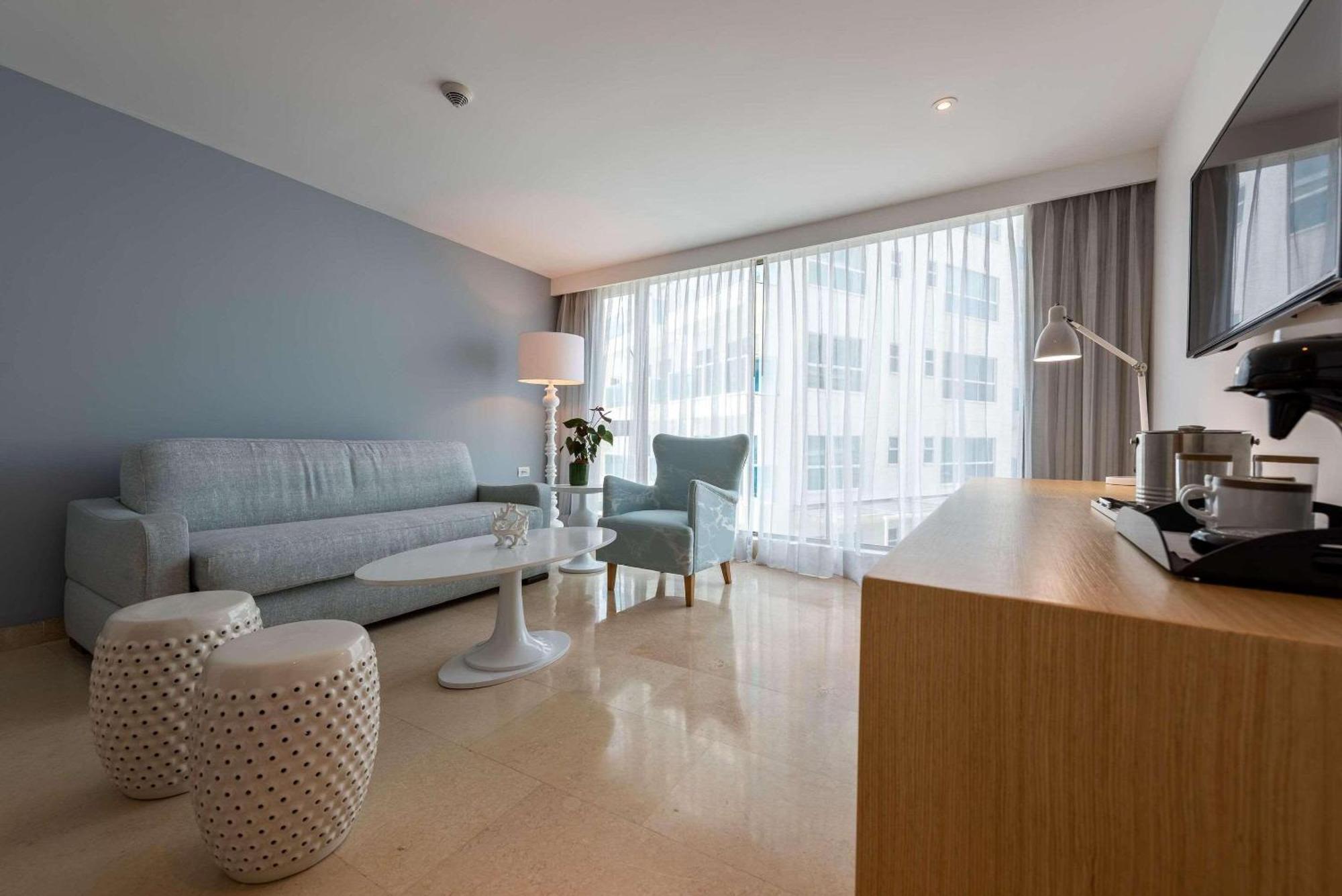 King Studio Suite