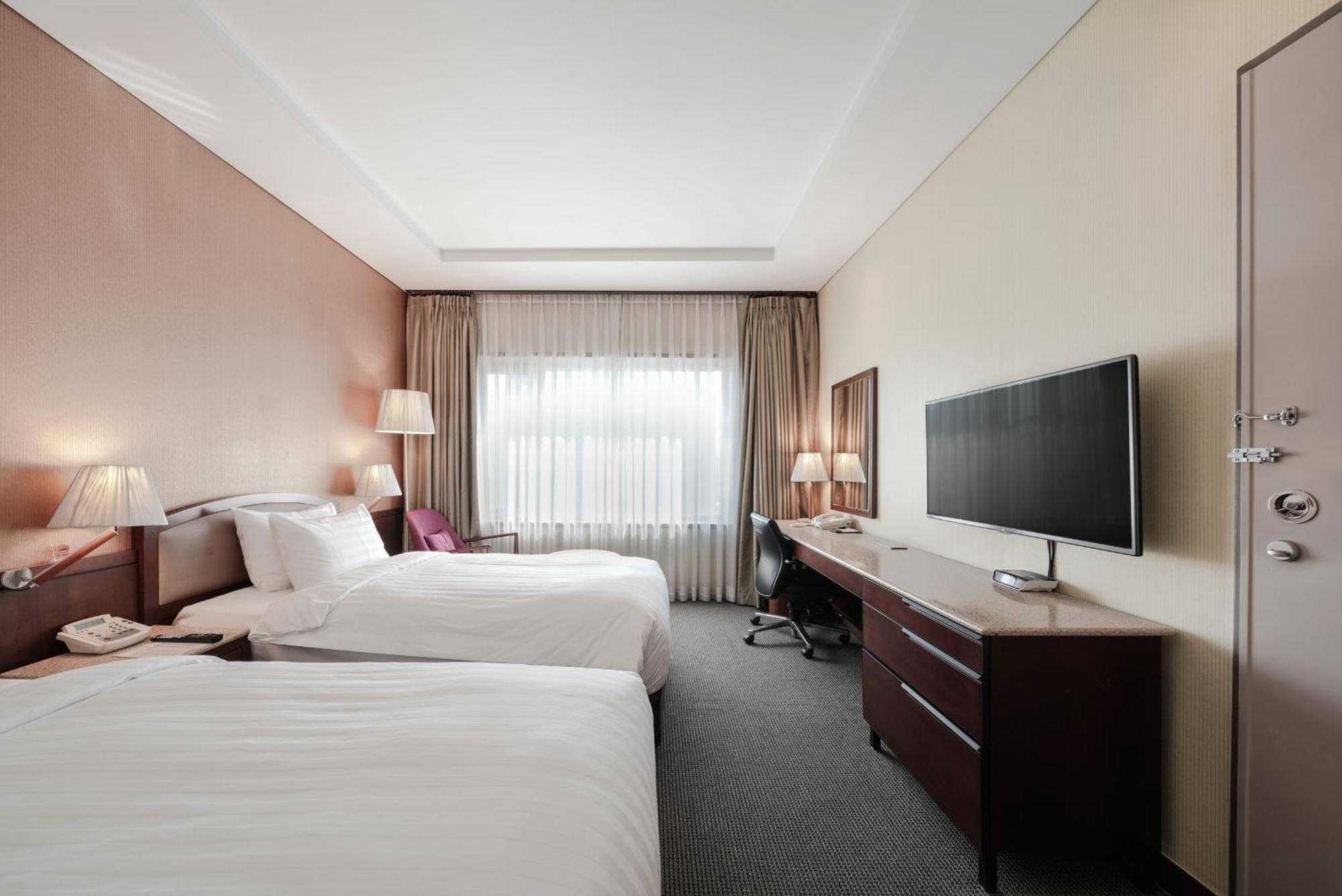 Connecting Double Twin Room