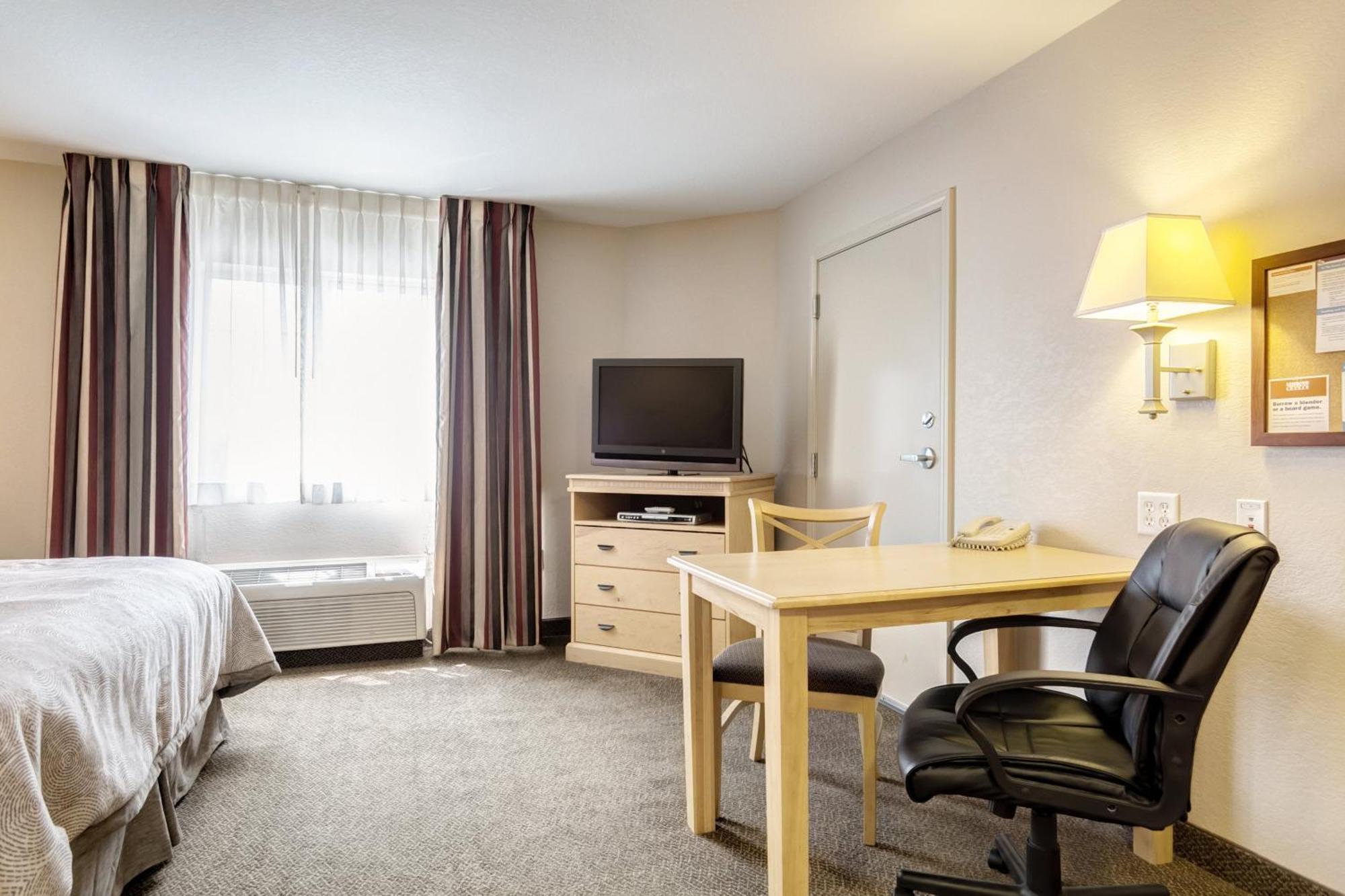 King Studio Suite