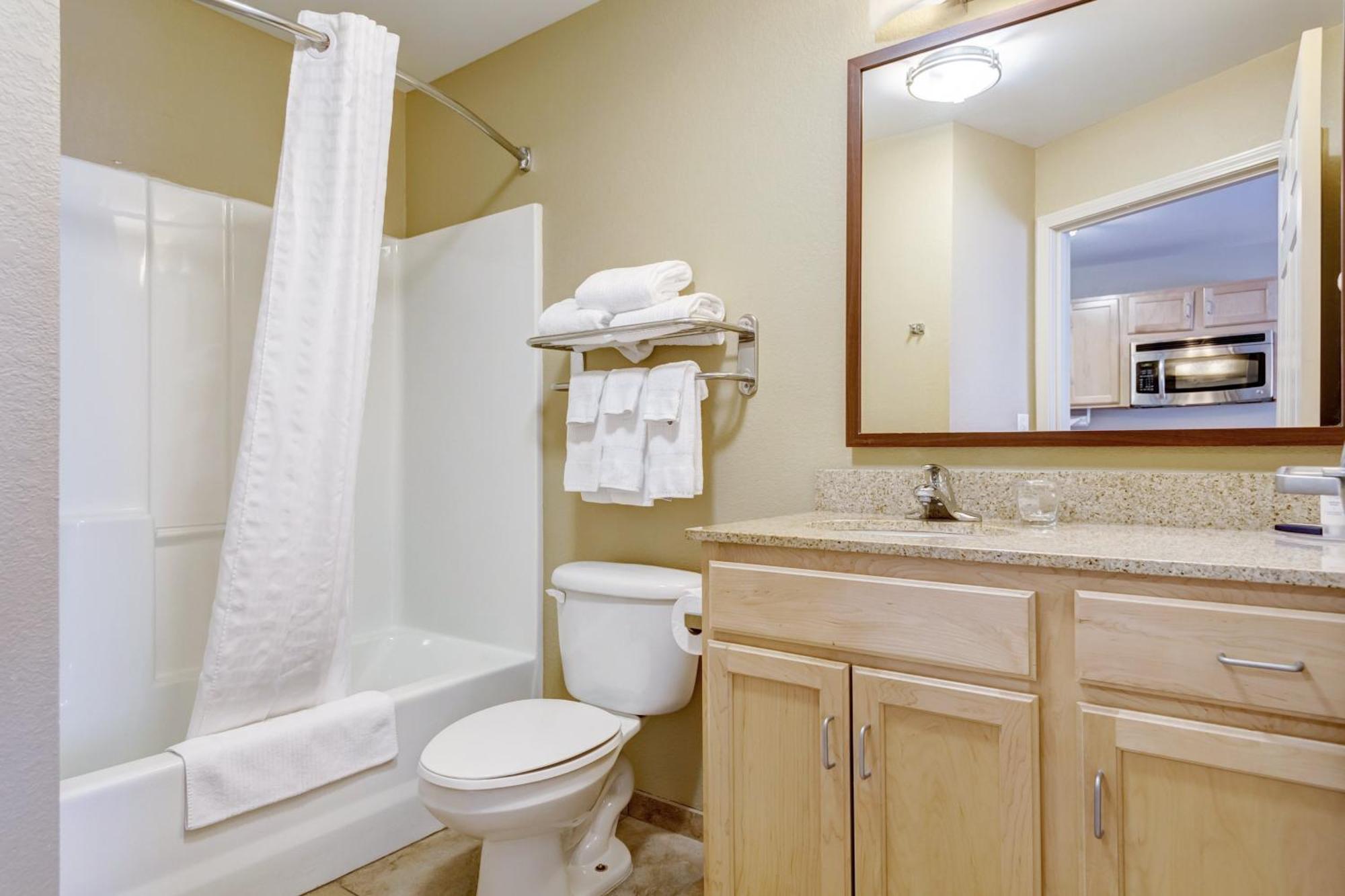 King Studio Suite