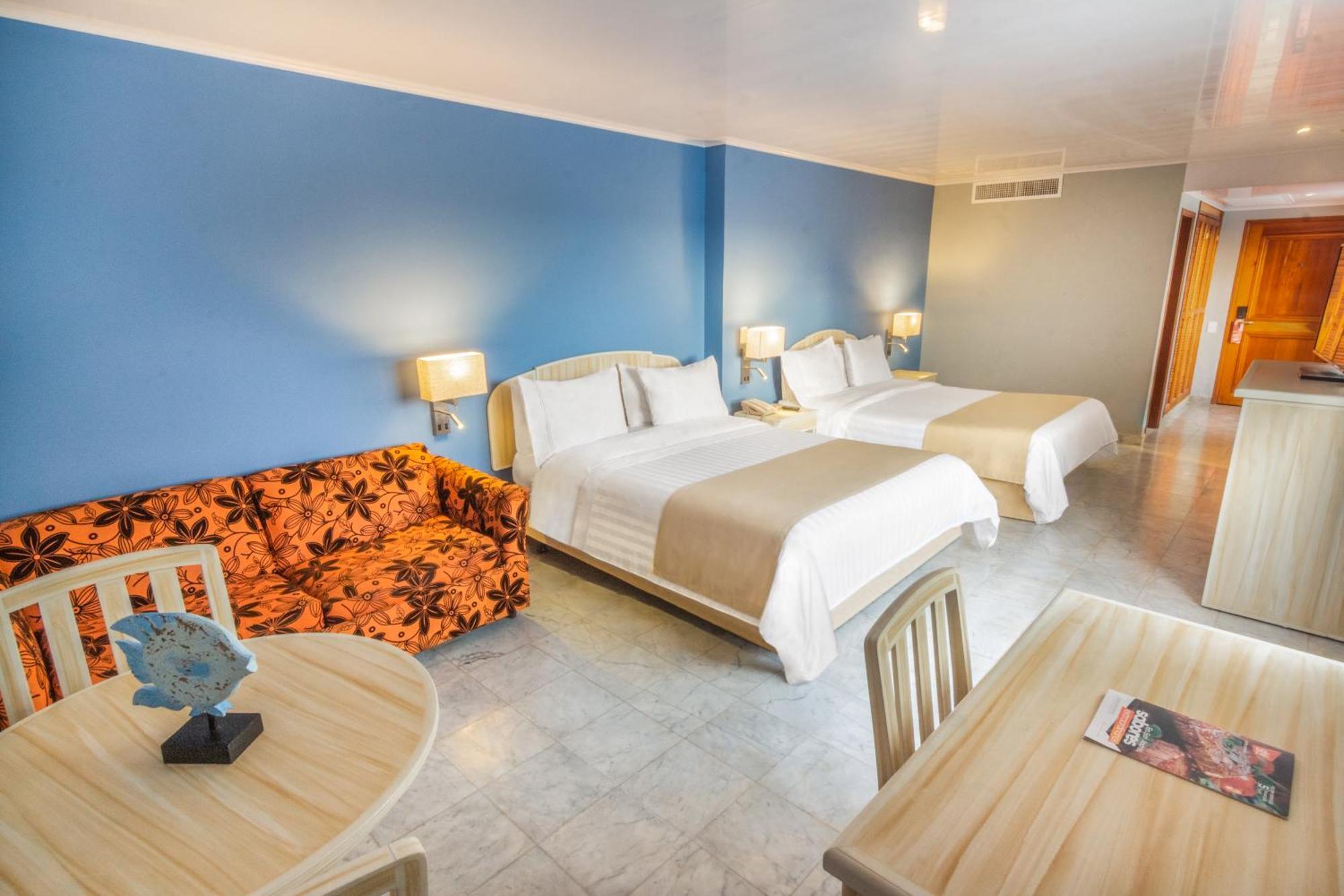 Double or Twin Room Sea View