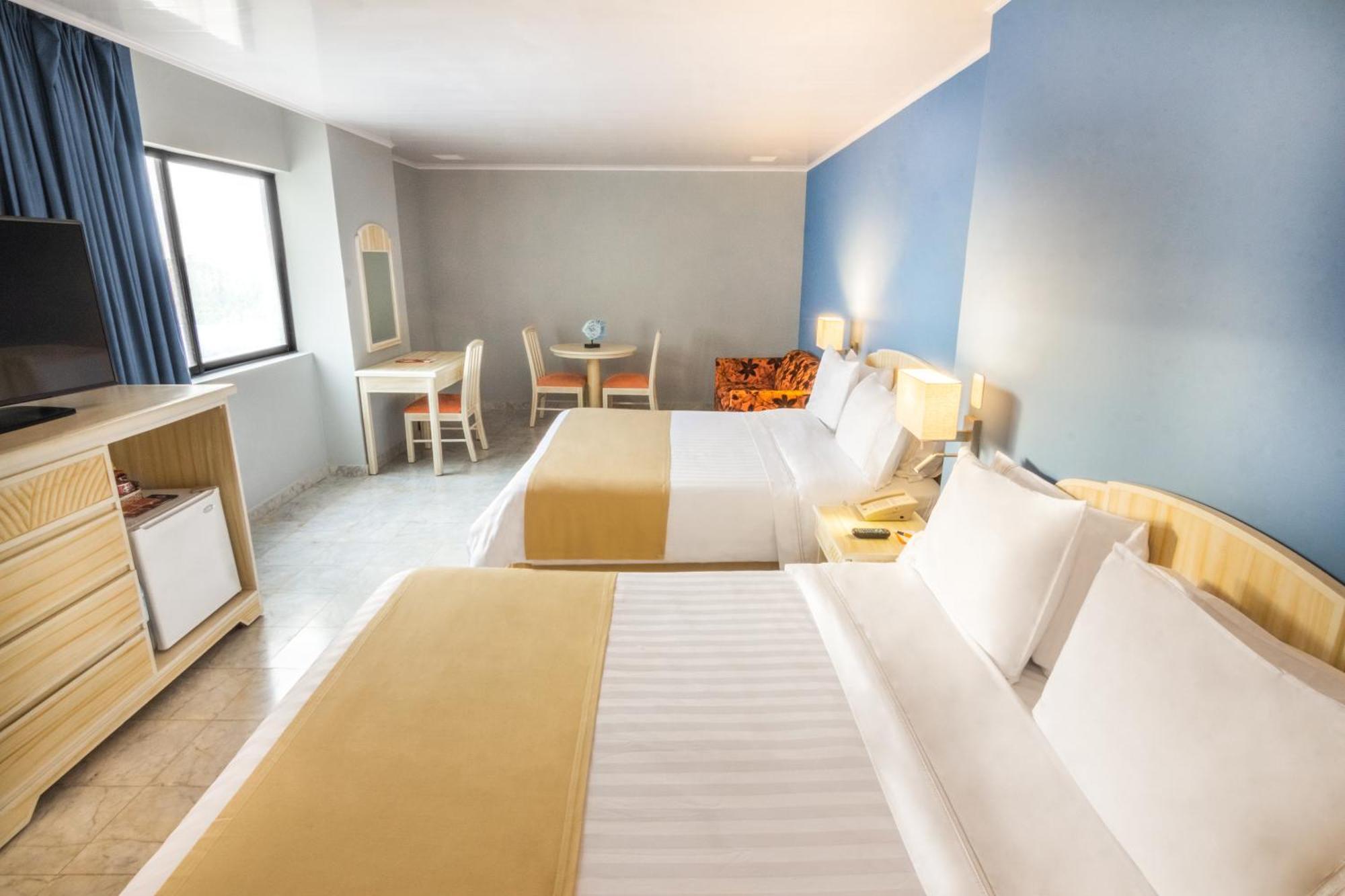 Double or Twin Room Sea View
