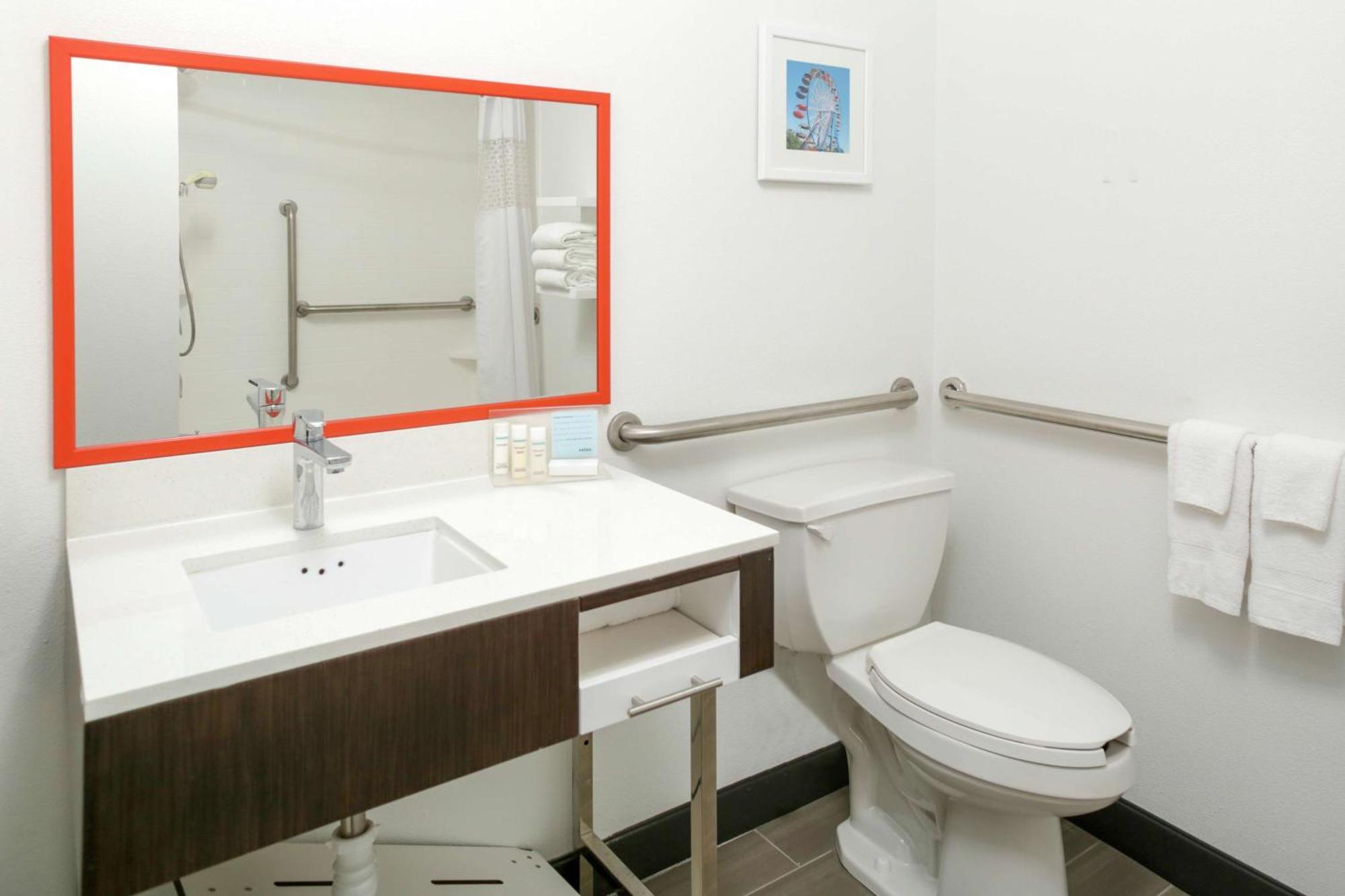 King Room - Mobility Access/Non-Smoking