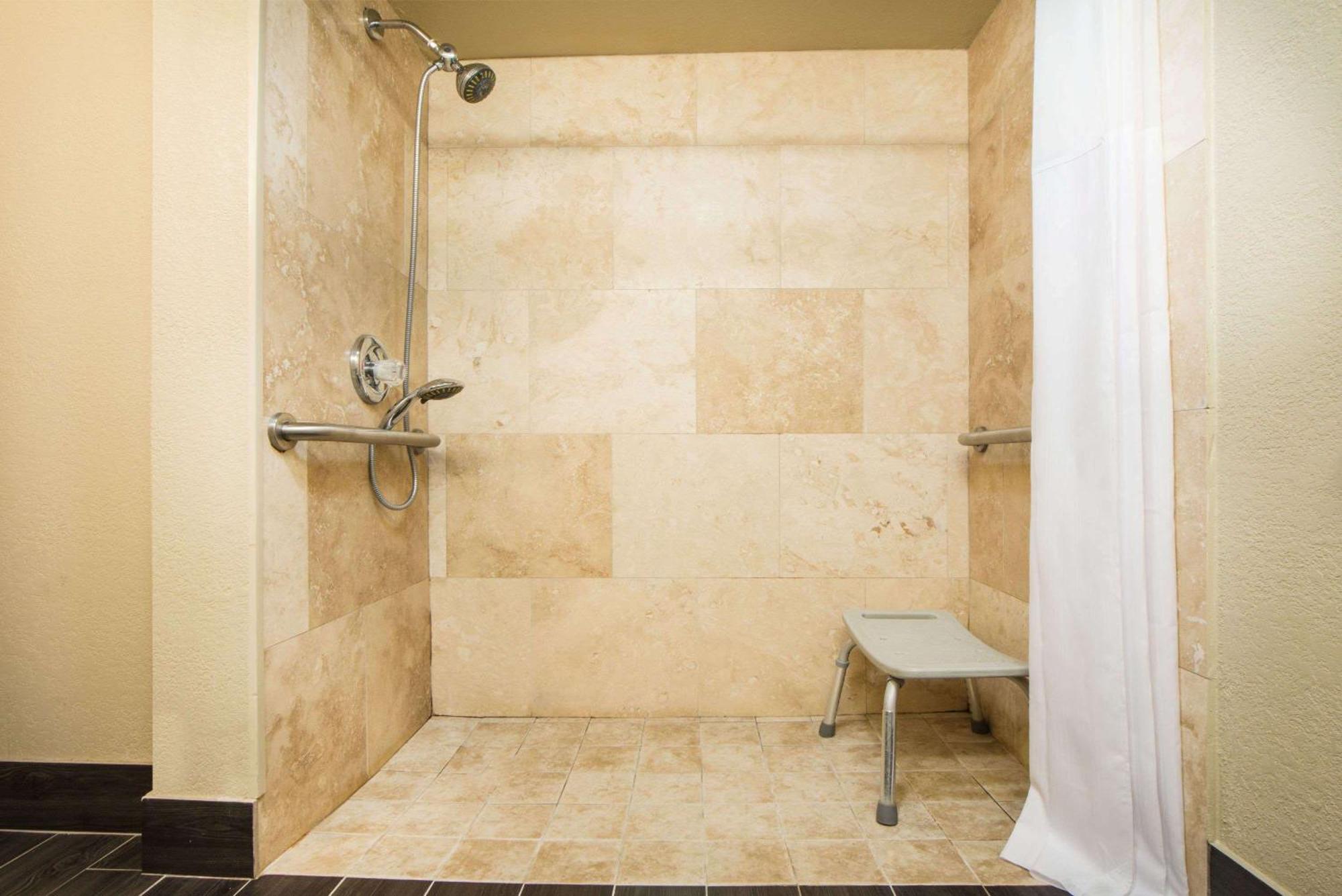 King Room Mobility Access or Non-Smoking