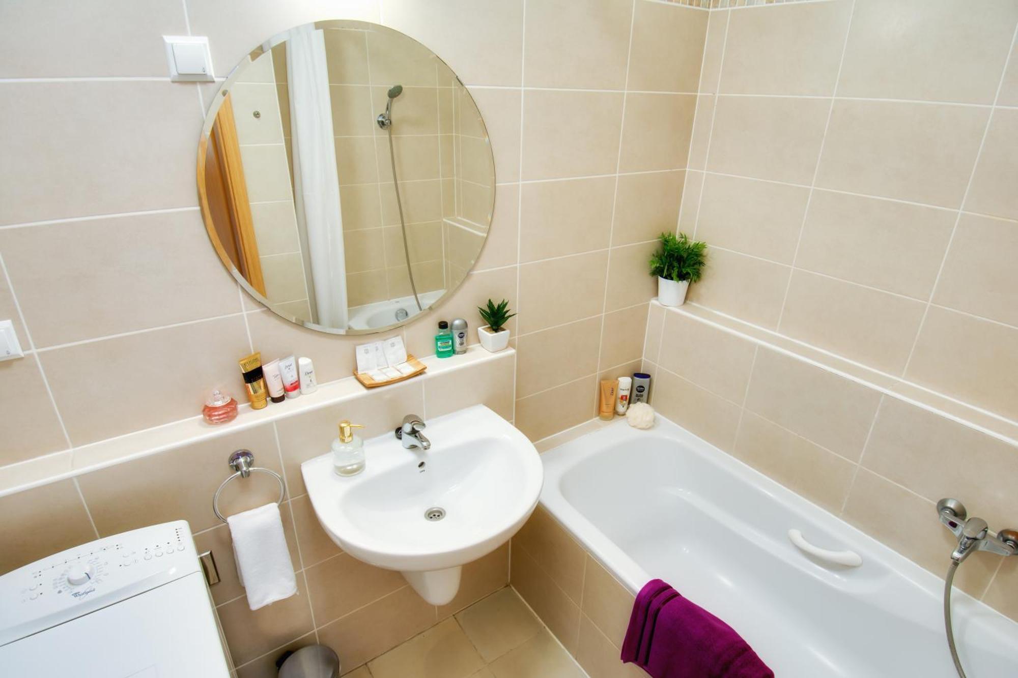 1-Bedroom Deluxe Apartment