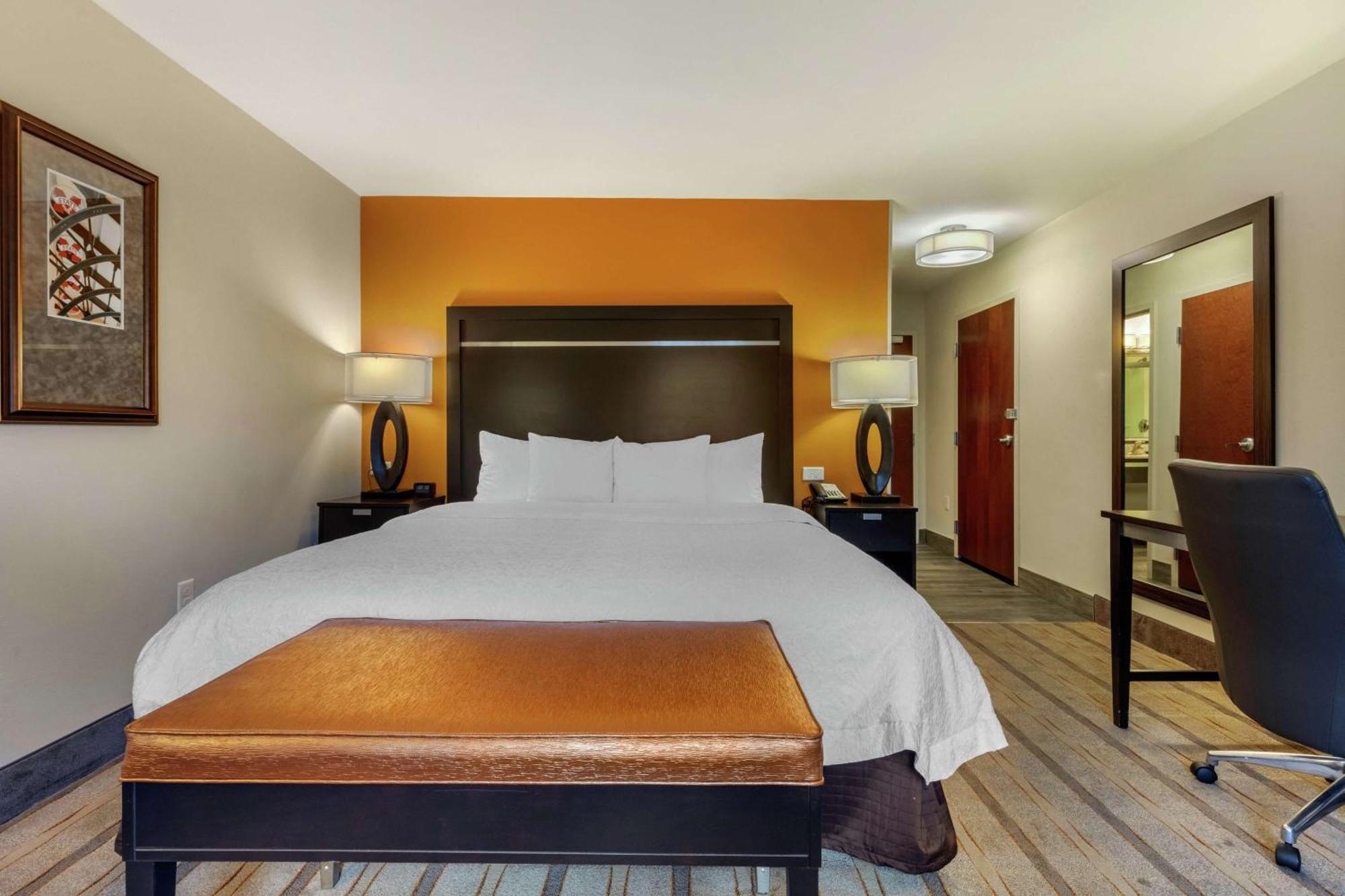 Executive King Room - Non-Smoking