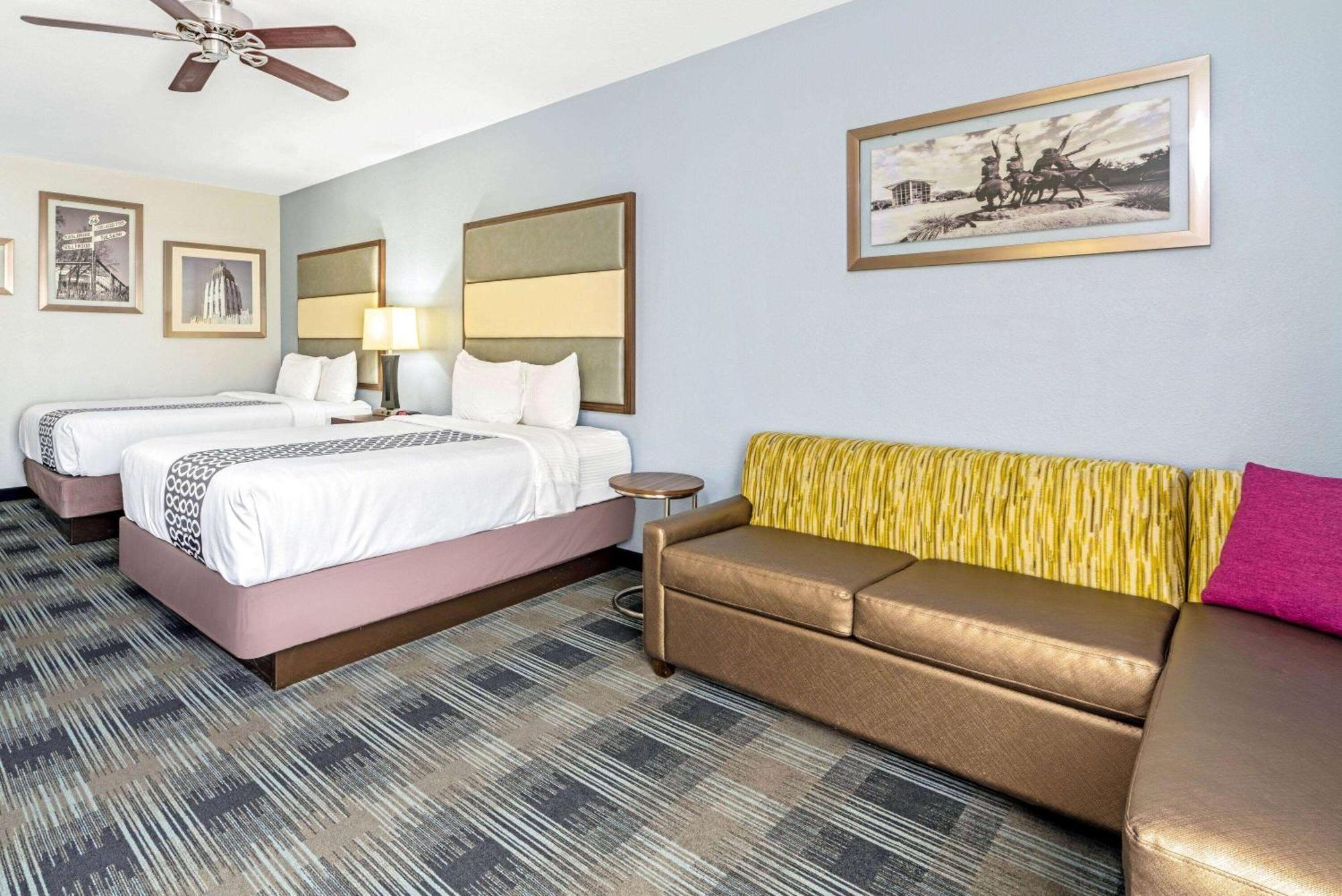 Queen Room with Two Queen Beds - Mobility Access