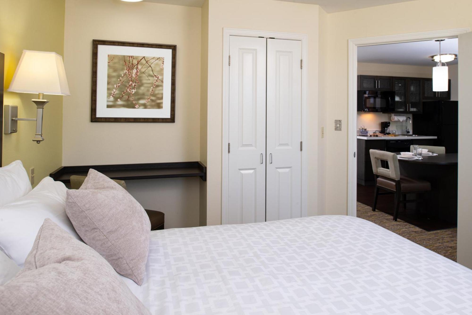 One-Bedroom Suite