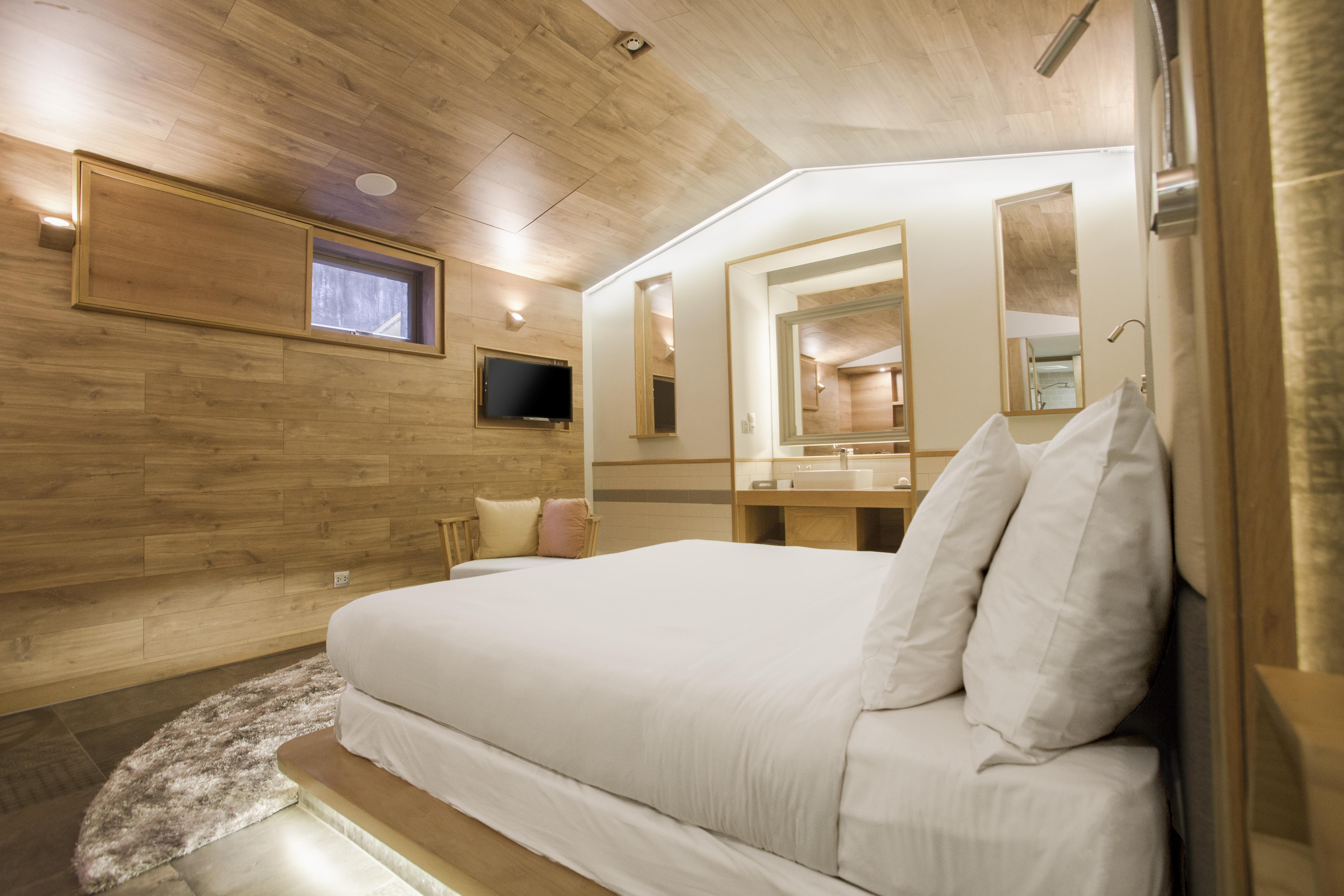 Double Room No Window