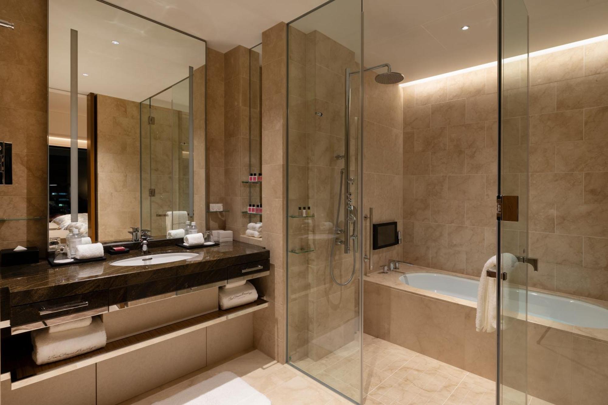 [Prestige] Twin Room Club Lounge Access